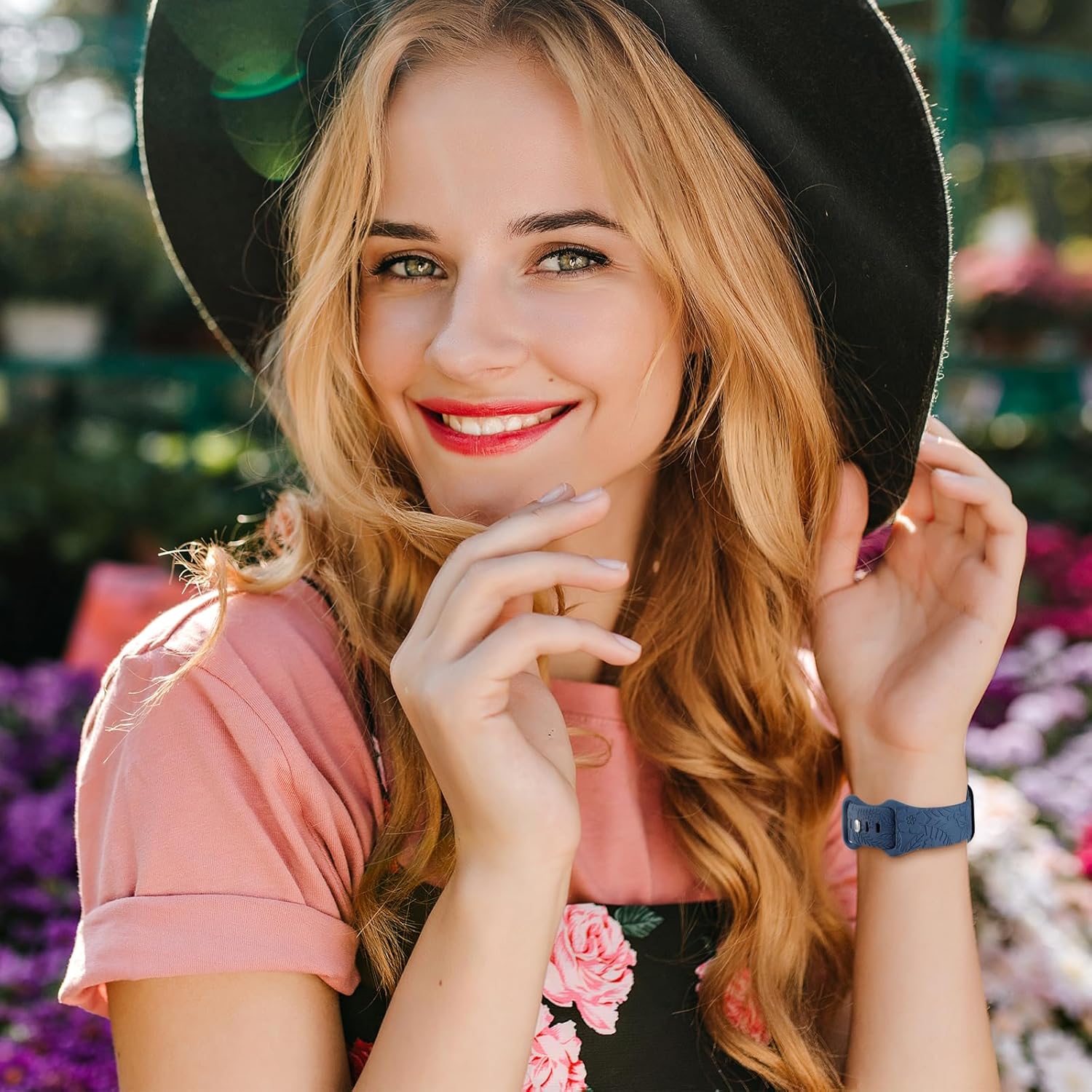 Correa deportiva de silicona con grabado floral compatible con Apple Watch de 1.575 in, 1.614 in, 1.496 in, 1.654 in, 1.732 in, 1.772 in y 1.929 in