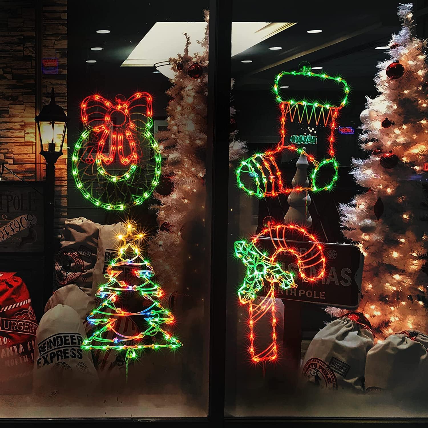 Paquete de 4 luces de bastón de caramelo iluminado, corona, medias, árbol de Navidad, silueta de ventana, decoración de ventana para Navidad,