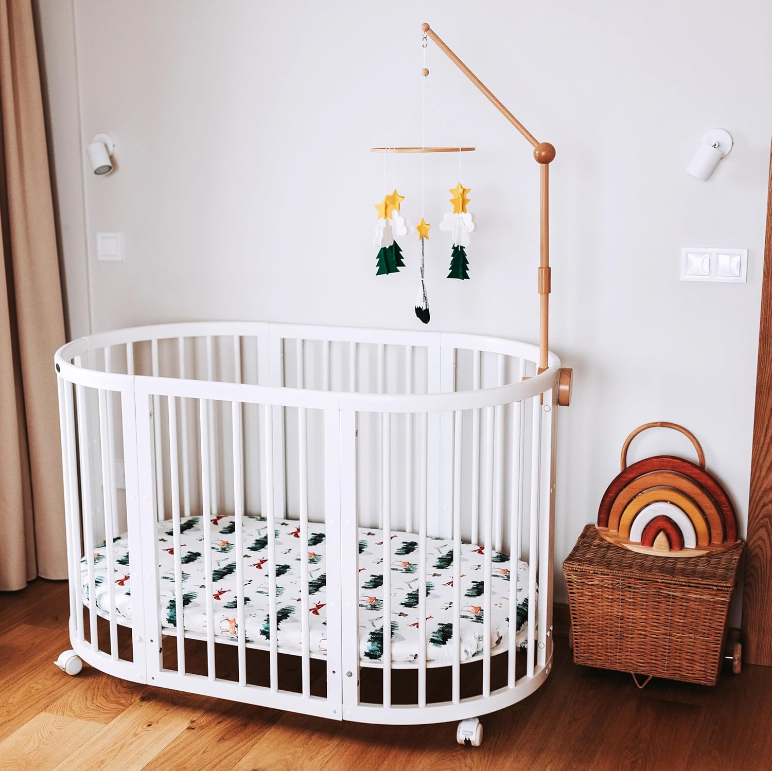 Móvil para cuna de bebé (Noche de bosque estrellado, verde perenne)  Regalo de baby shower, decoración de guardería para niños y niñas
