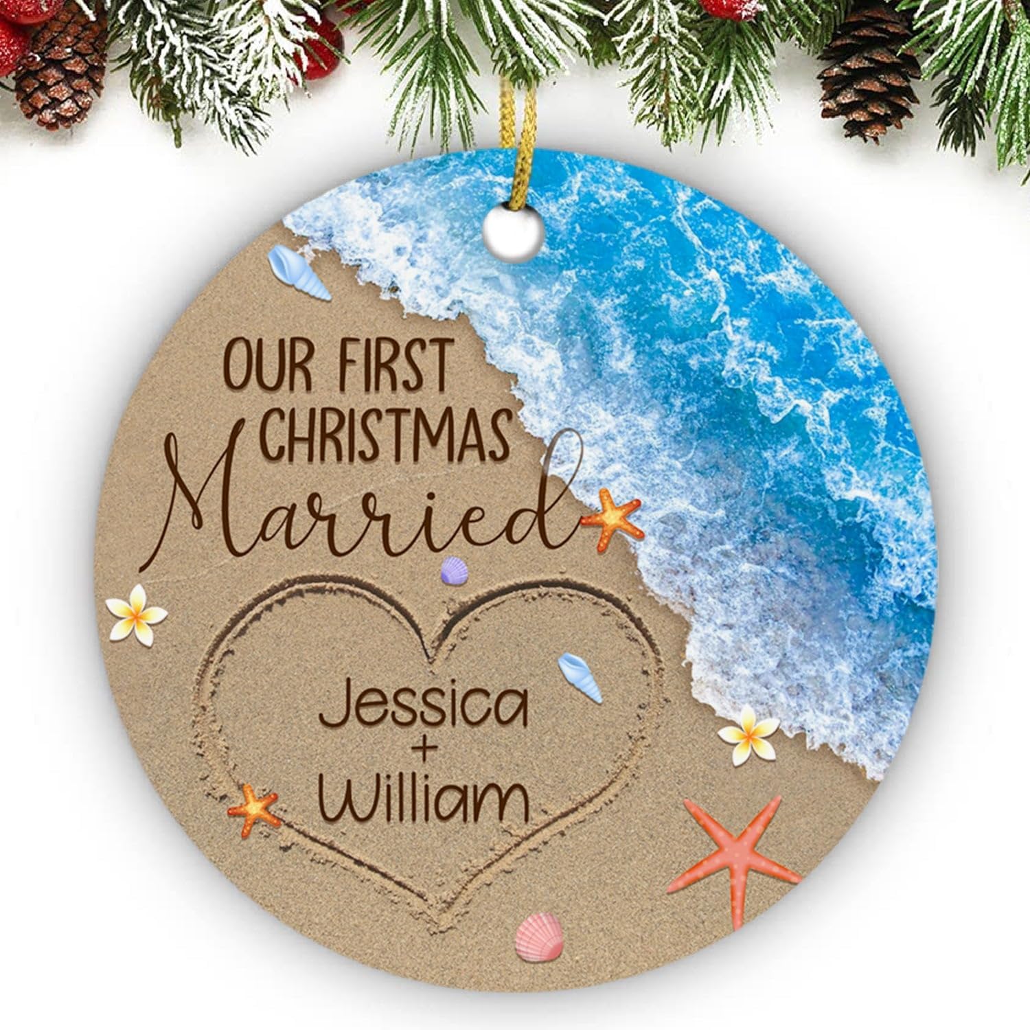 Adorno personalizado de playa casada con nuestra primera Navidad, mar 2024, adorno de Navidad personalizado recién casado, regalos de boda en la