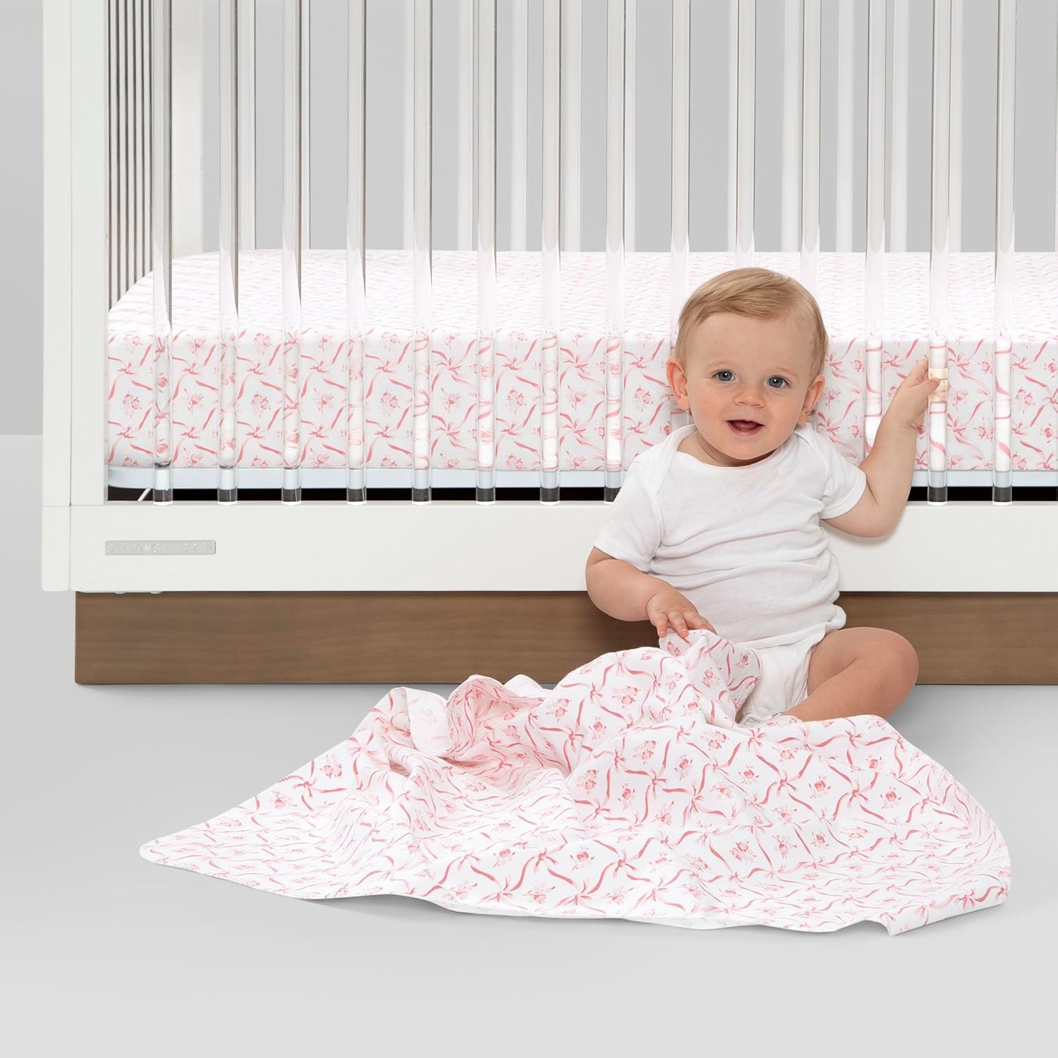 Delta Children Mantas de franela 100% algodón para niñas y niños, 30 x 30 pulgadas (paquete de 4), rosa floral