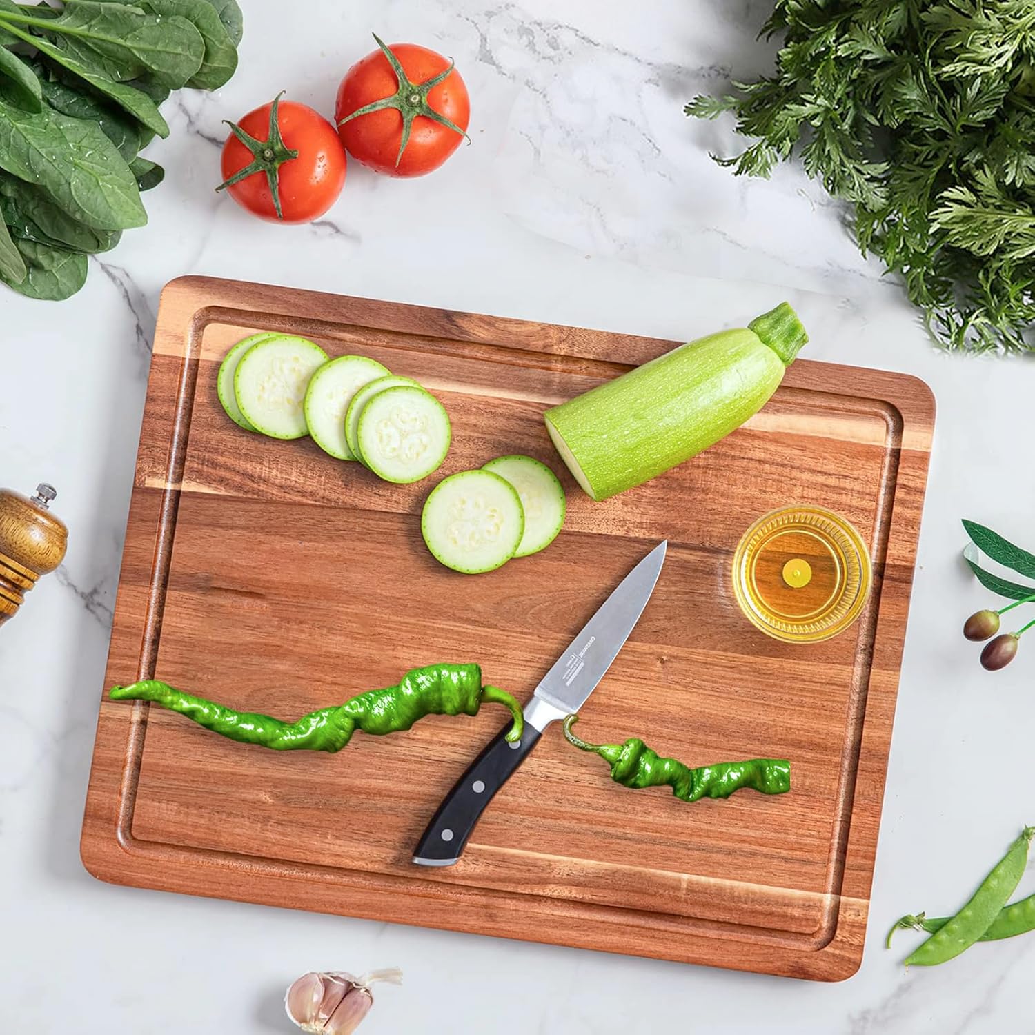 Tabla de cortar de madera de acacia prémium para cocina, con ranura para jugo y asas prácticas (mediana 15 pulgadas de largo x 10 pulgadas de ancho