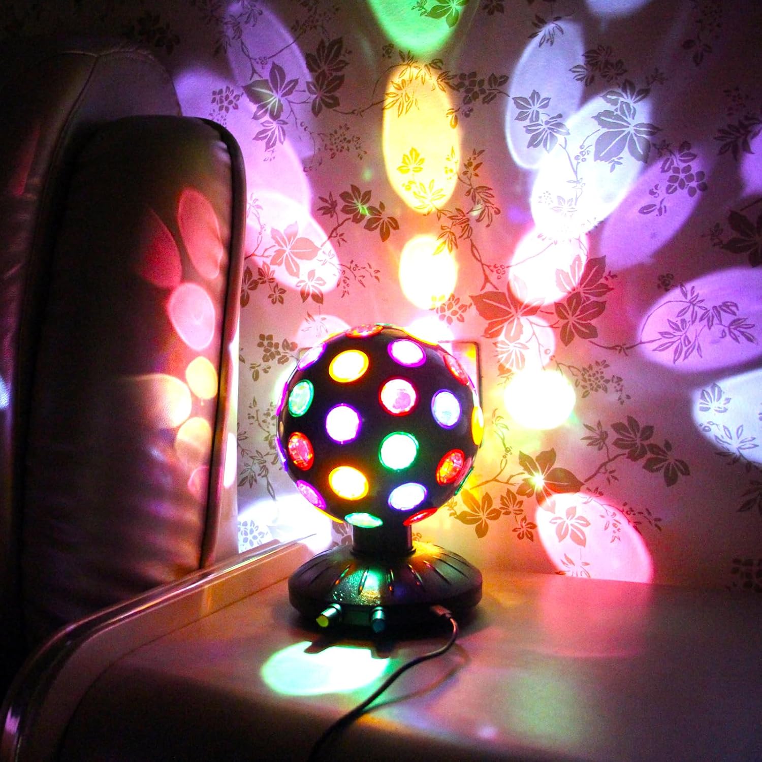 Proyector de luz nocturna LED de bola de discoteca giratoria de 360, lámpara ajustable de brillo para fiestas, iluminación, Halloween, Navidad,