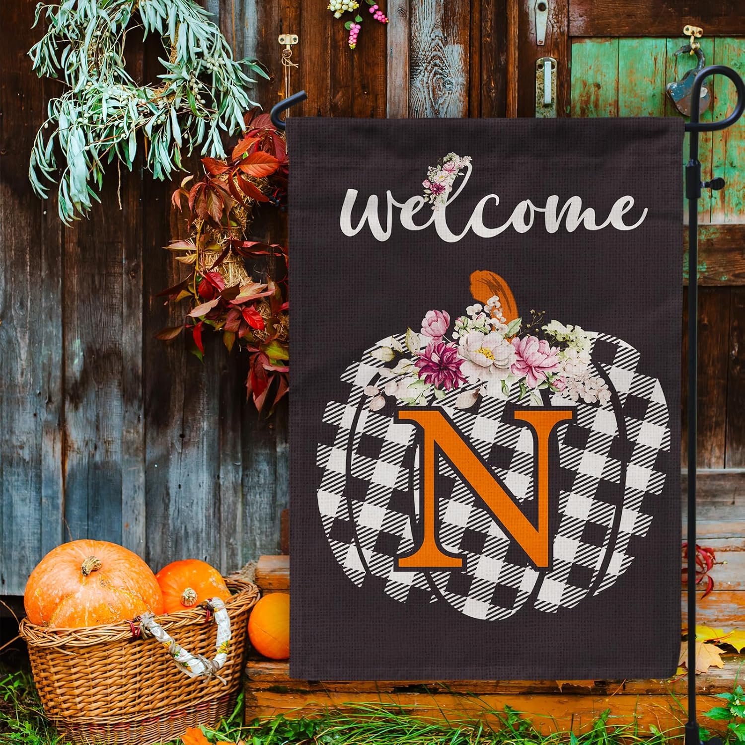 PAMBO CFA71-1N – Bandera de jardín de calabaza con monograma, bandera de otoño de 12 x 18 pulgadas, doble cara para familia, apellido, inicial,