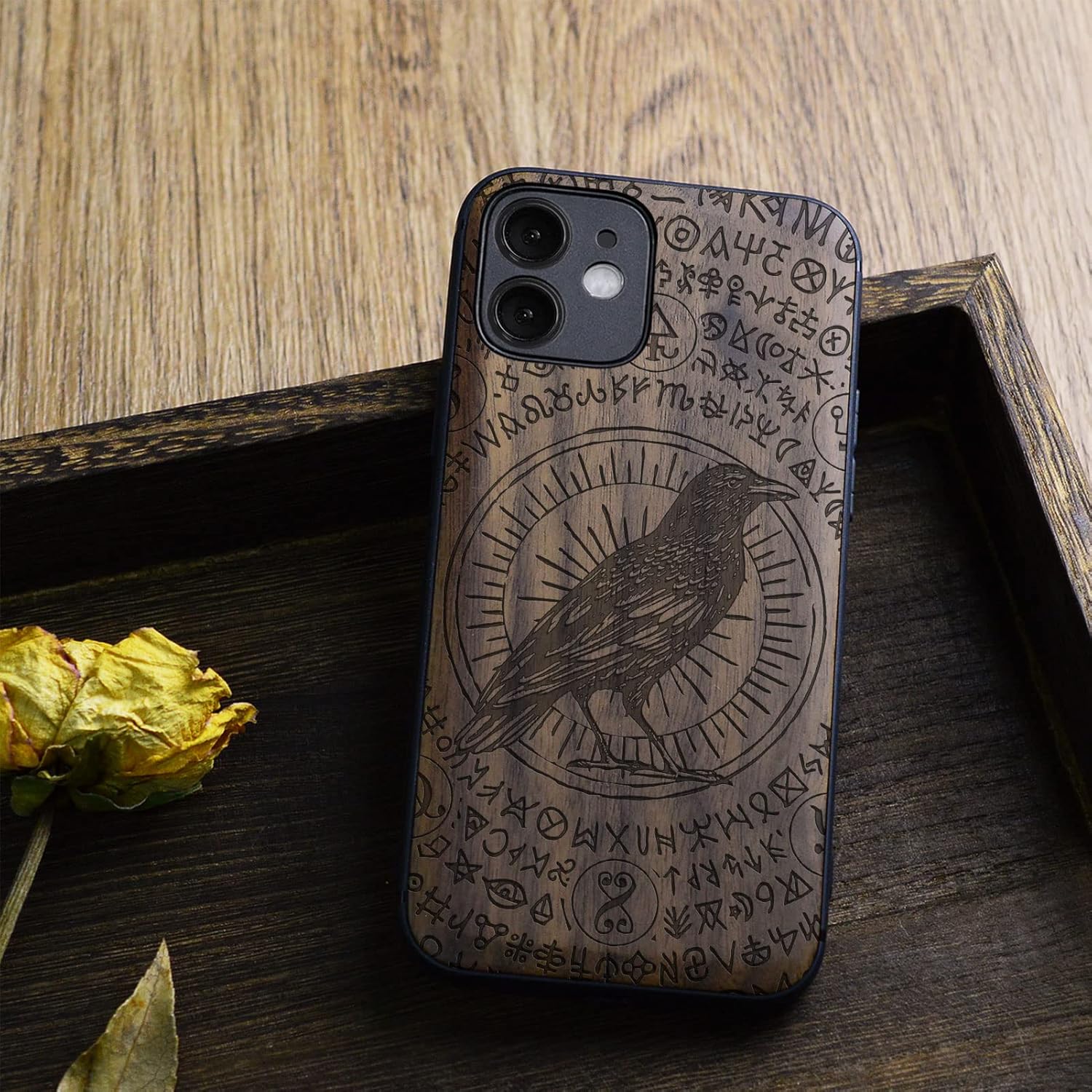Carveit Funda magnética de madera para iPhone 12 madera natural y TPU suave negro a prueba de golpes, funda protectora única y elegante de madera