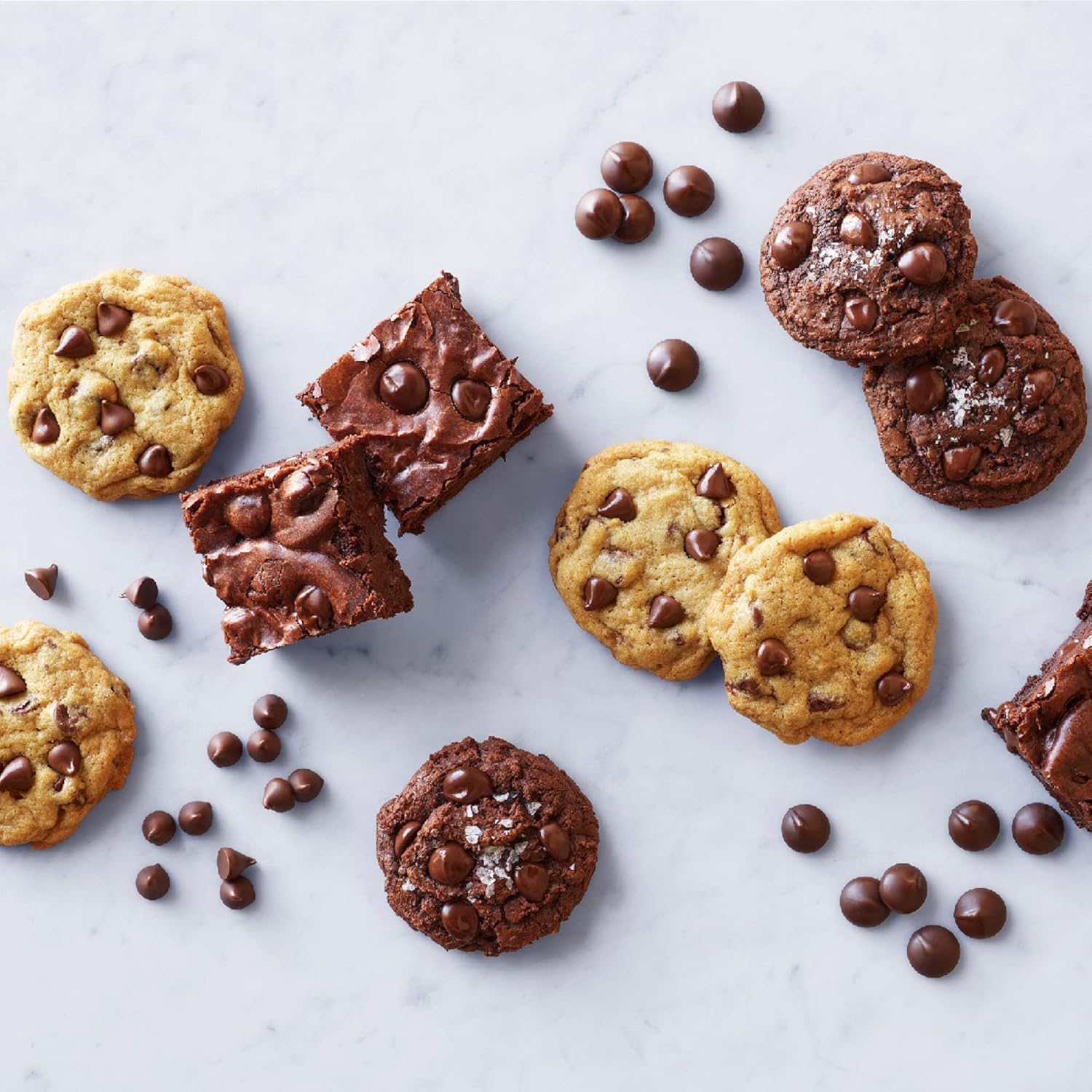 Ghirardelli – Chips de chocolate semiblulce, bolsa de 5 libras con cuchara barista estampada Ghirardelli