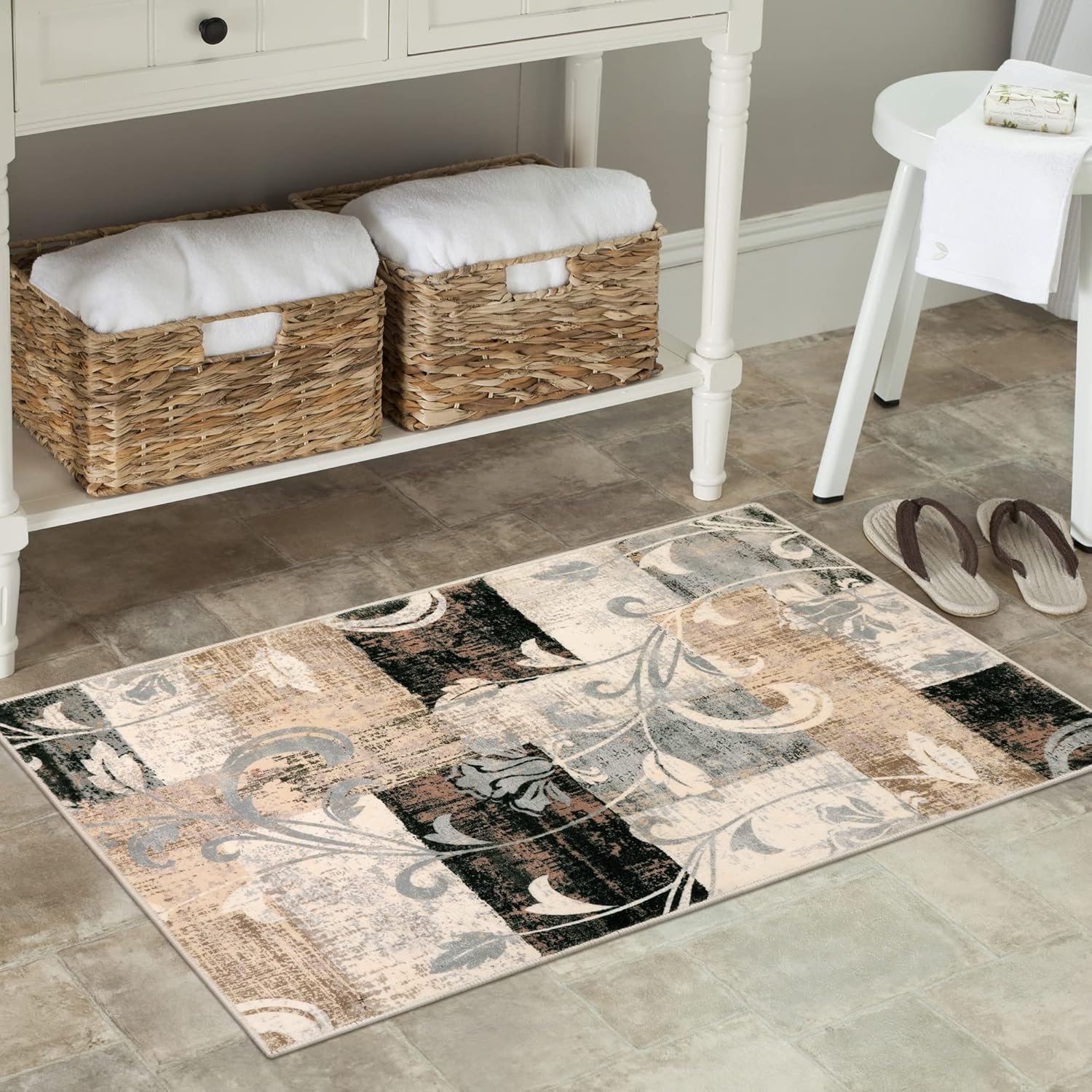 Lahome Alfombra moderna geométrica pequeña, lavable, suave, de 2 x 3 pies, para entrada, antideslizante, diseño de retazos florales, envejecida,