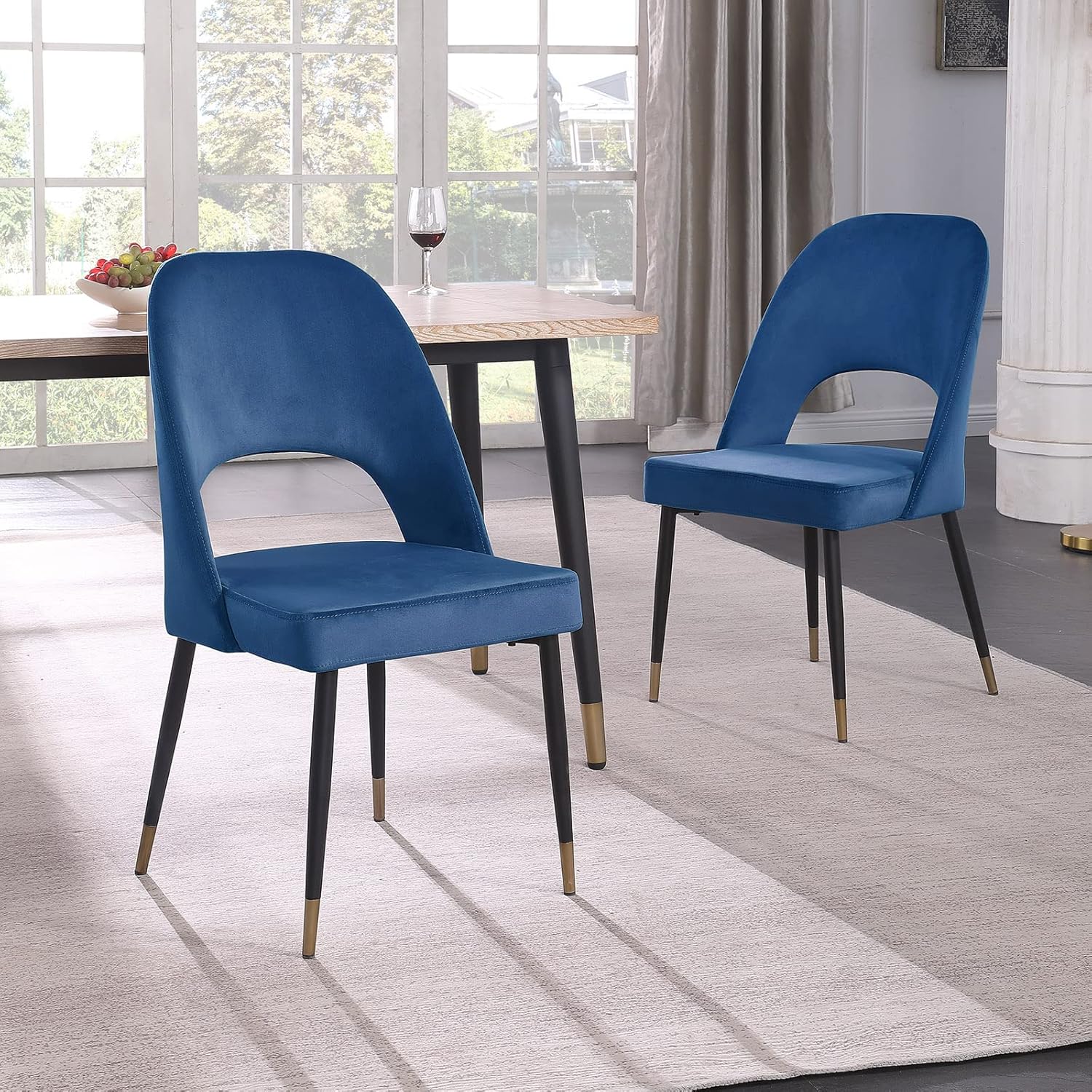 WOKER FURNITURE Sillas de comedor, patas negras con punta dorada, juego de 2 sillas modernas de terciopelo con respaldo sólido, patas de metal,