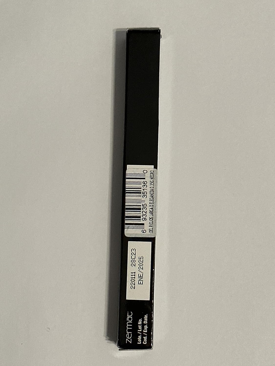 Delineador de ojos retráctil negro con punta manchada 0.012 oz de Zermat