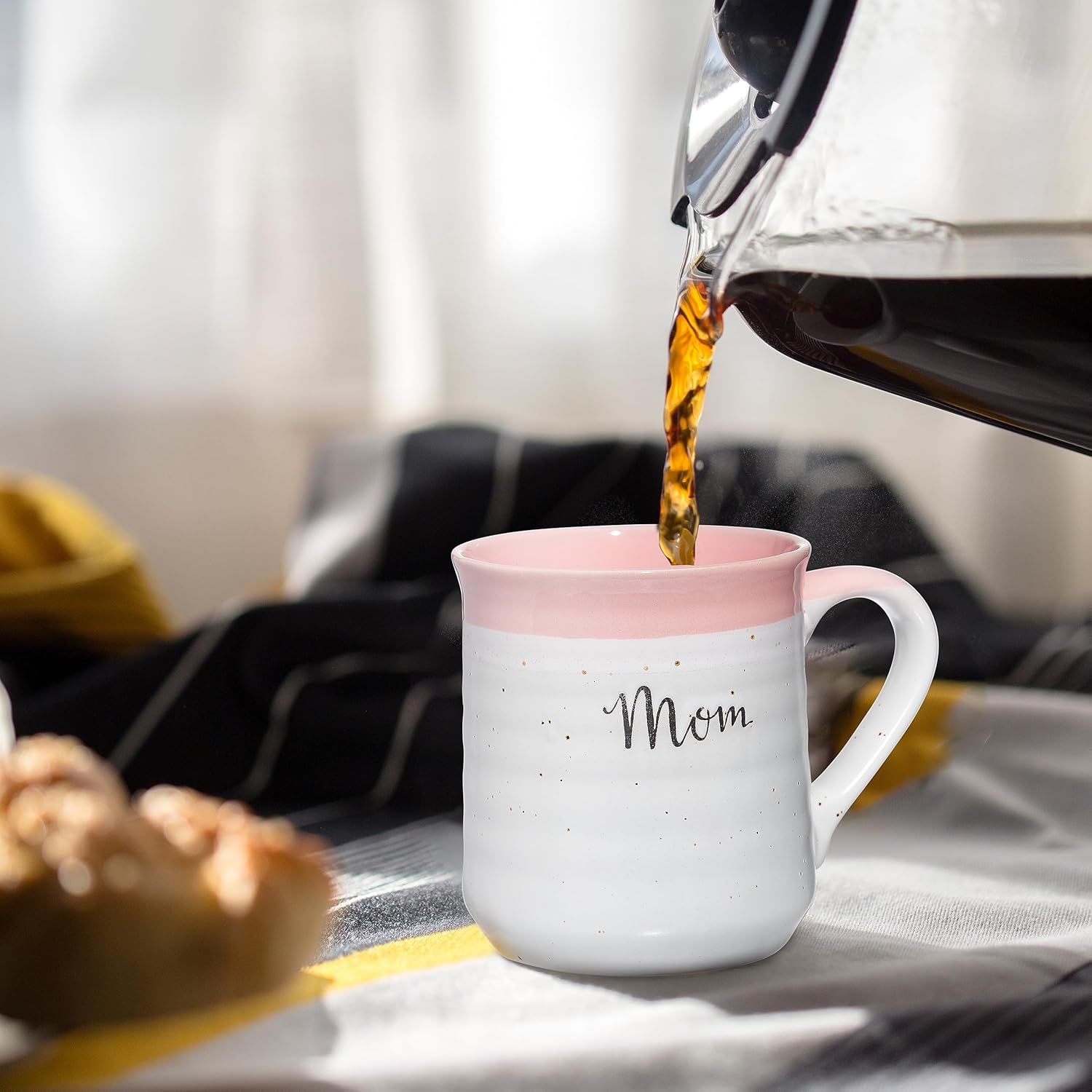 SHEFFIELD HOME Juego de tazas de café para mamá y papá, tazas de café de cerámica blanca para parejas, bonito juego de 2 (18 onzas cada una) bonitos
