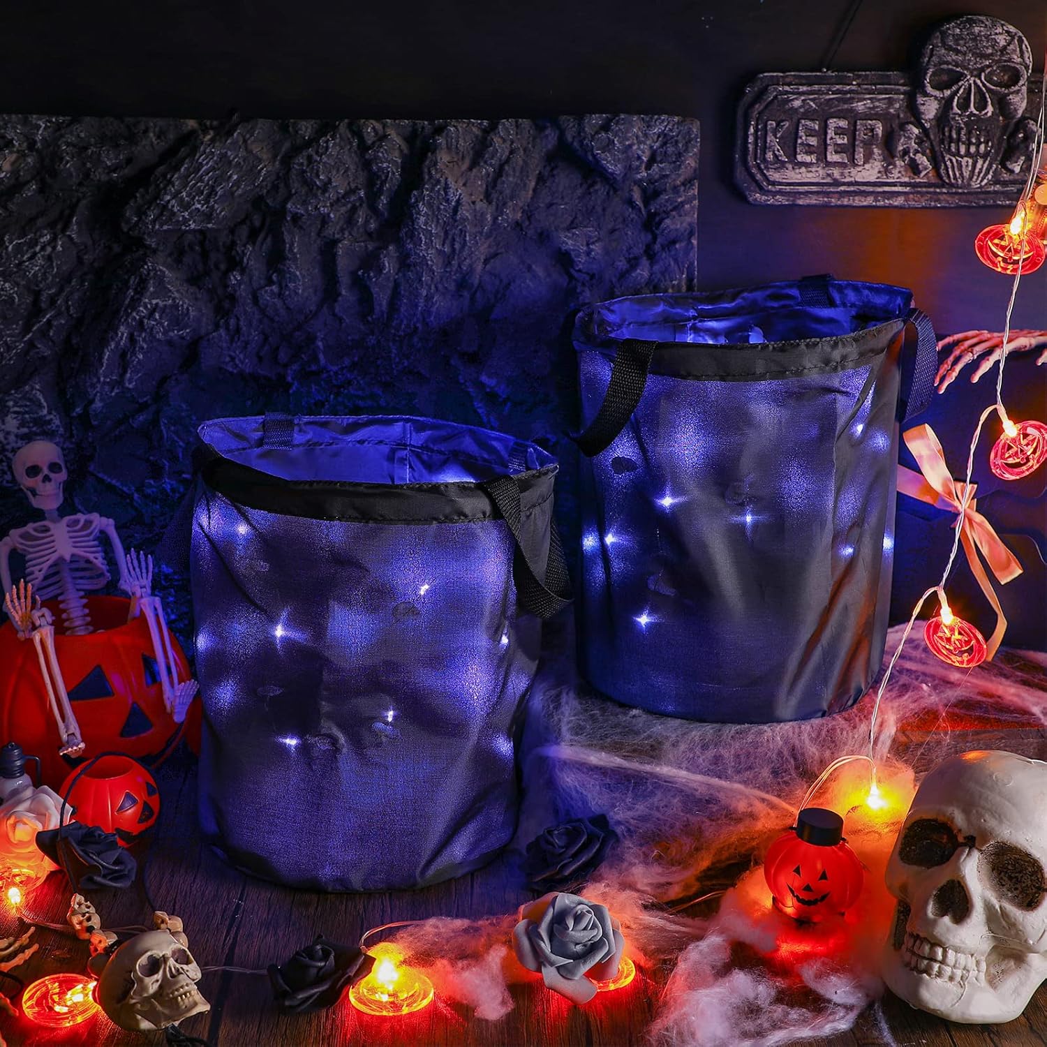 Shappy 2 bolsas de dulces de Halloween con luz LED, bolsas de fiesta de Halloween, multiusos, reutilizables, bolsas para dulces o trucos para niños,