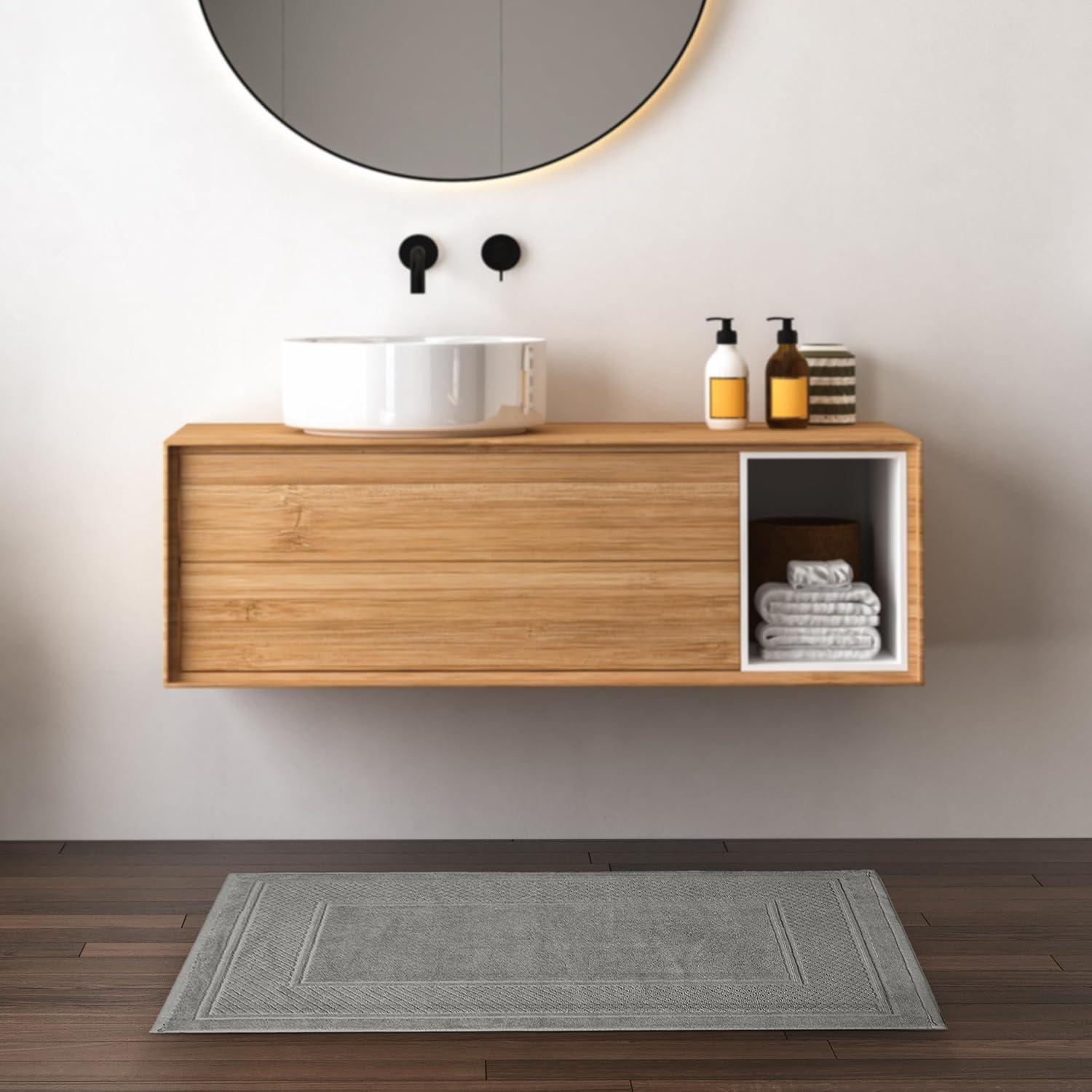 Avalon Towels Juego de 2 tapetes de baño absorbentes de 100 % algodón, de secado rápido, para baños (22 x 34 pulgadas)