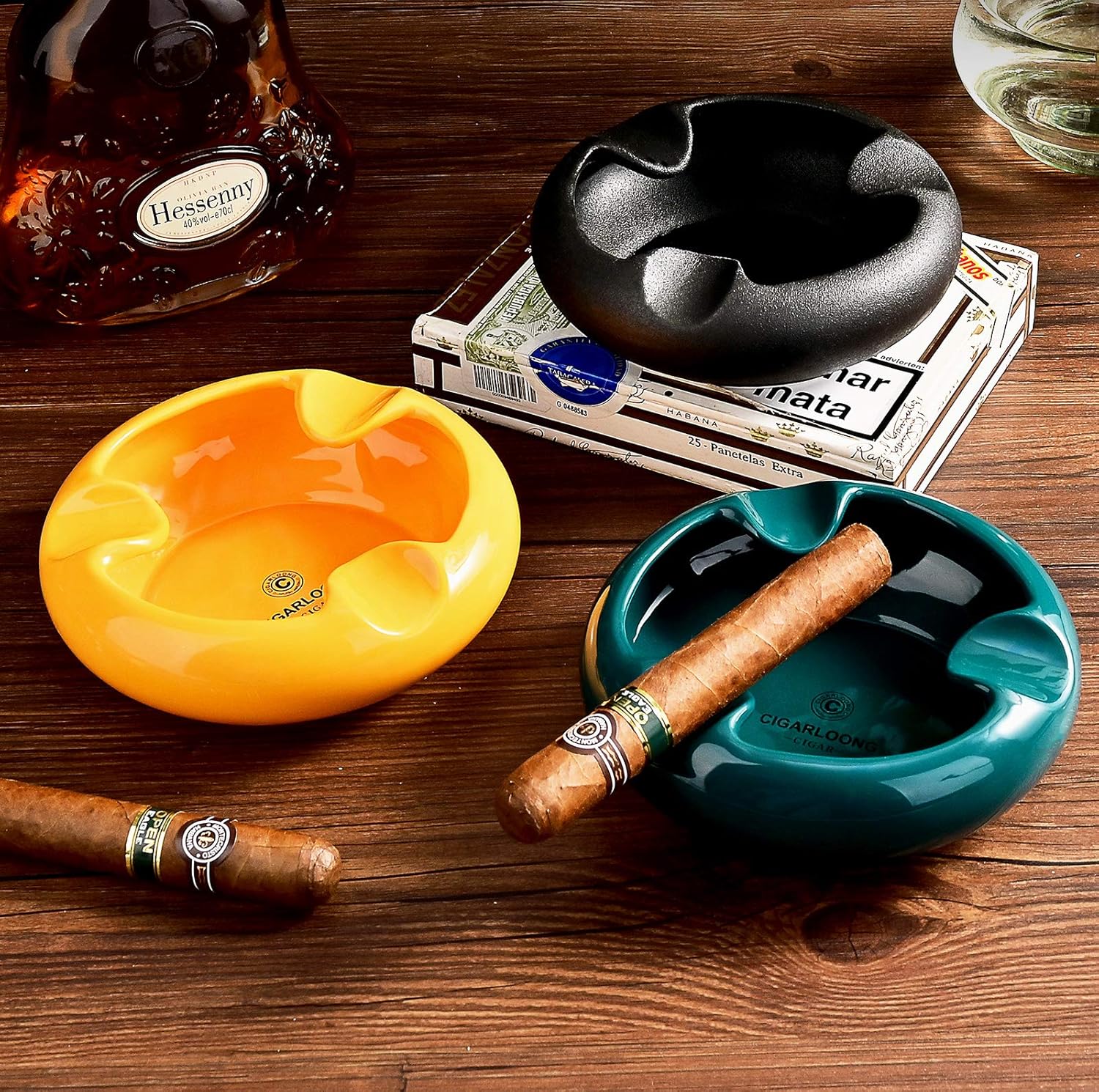 Ceniceros de cigarros de cerámica para exteriores e interiores con 3 soportes para puros para hombres de lujo (negro escarchado)