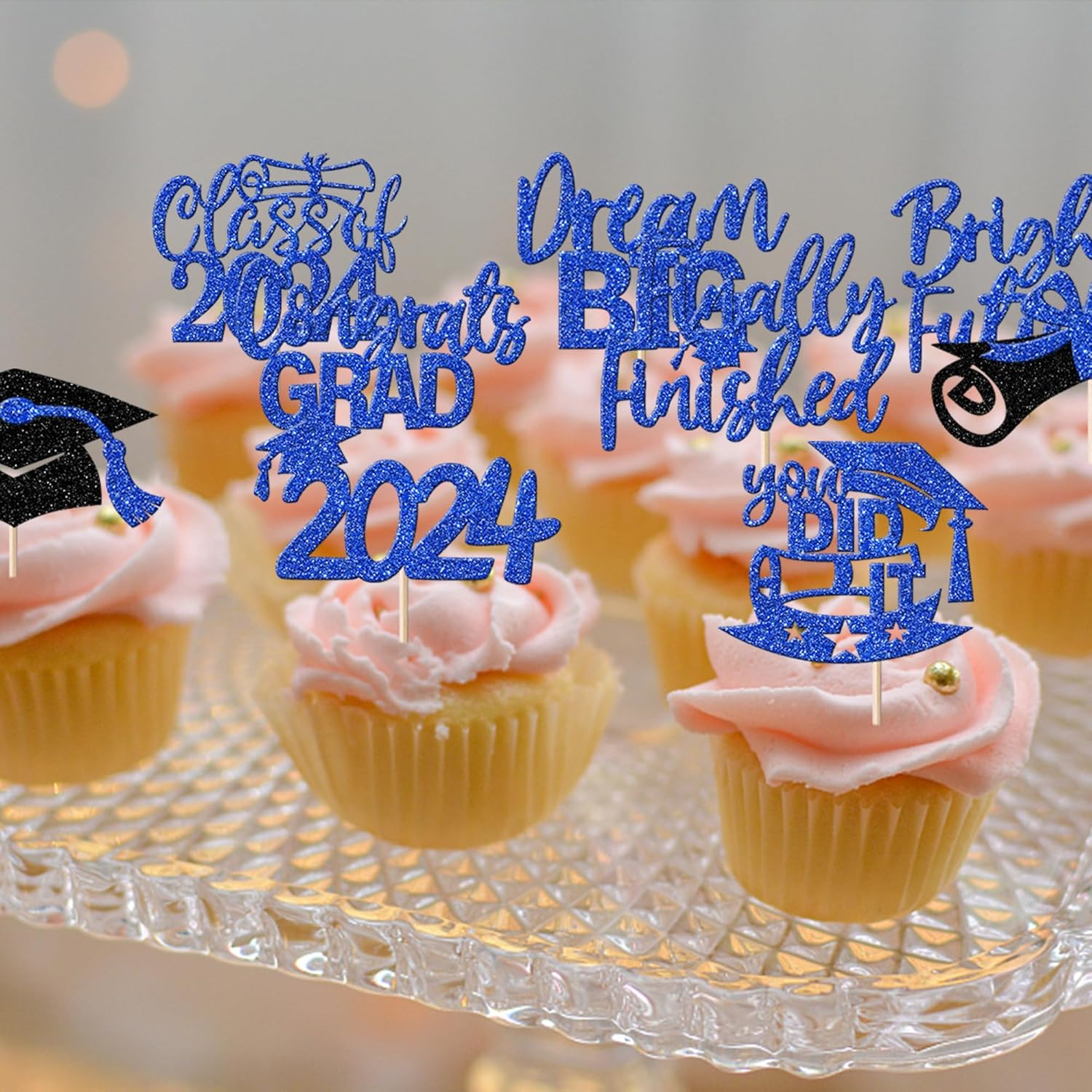 Paquete de 40 adornos para cupcakes de graduación Class of 2023 con purpurina So Proud of You Diploma Graduation Cap Cupcake Picks Bright Future