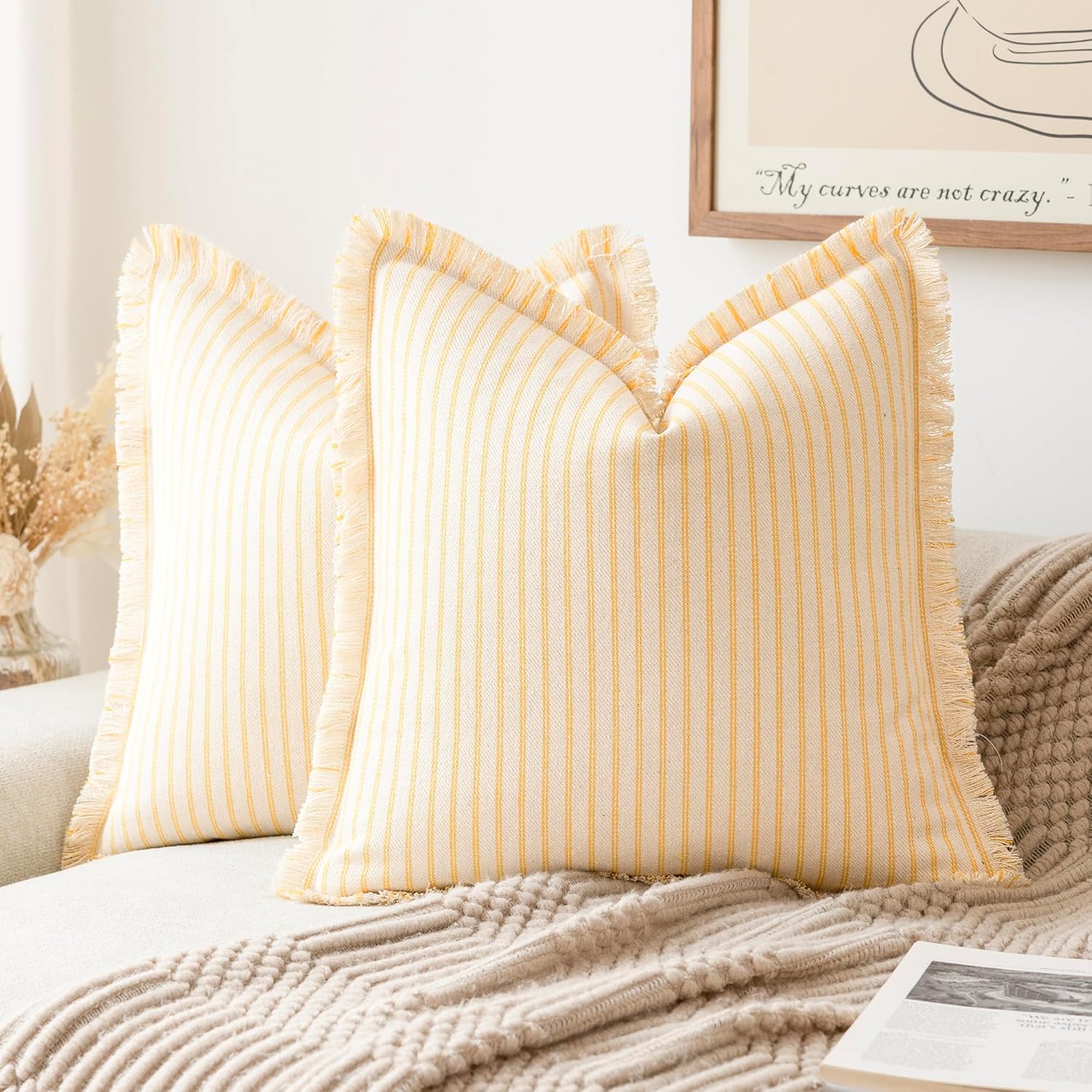 Foindtower Paquete de 2 fundas de almohada decorativas modernas de algodón a rayas amarillas y beige, funda de cojín cuadrada de algodón con acento