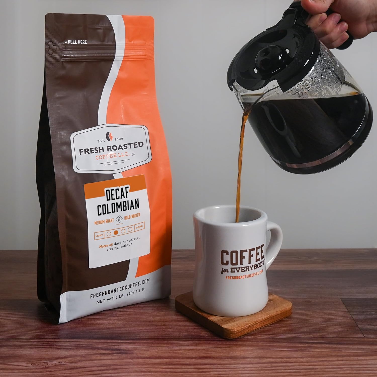 Fresh Roasted Coffee, Colombiano descafeinado, 2 libras (32 oz), tostado medio, Kosher, grano entero
