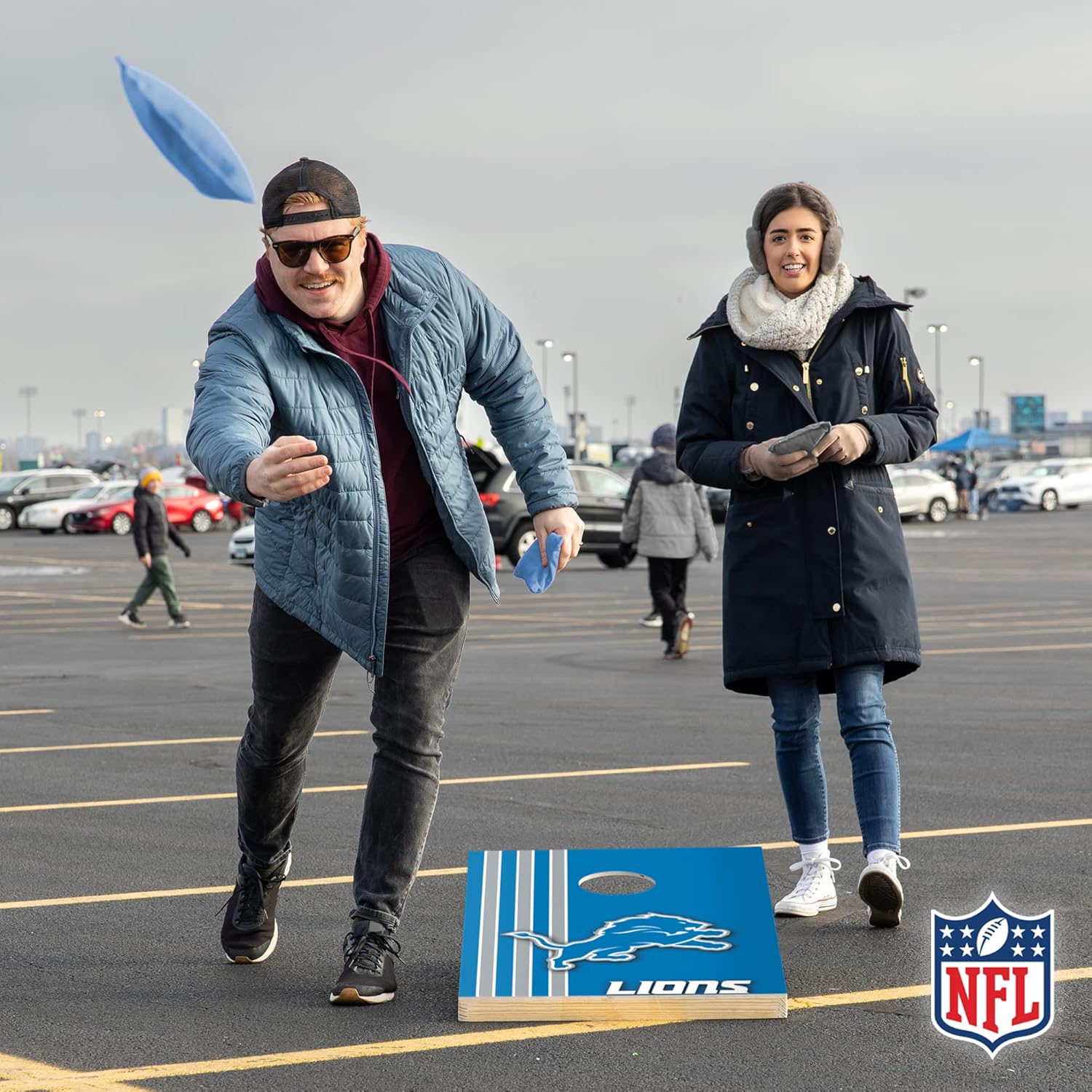 Wild Sports NFL Juego de cornhole de madera maciza de 2 x 3 pies con impresión directa HD del equipo, gran regalo para cualquier fanático del