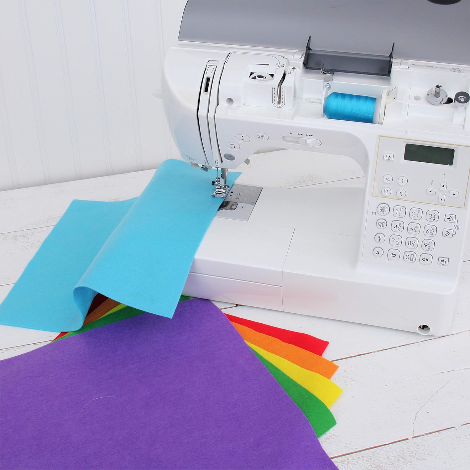Threadart Hojas precortadas de fieltro de alta calidad, 25 hojas grandes de 12 x 12 pulgadas, paquete variado de 25 colores, tacto suave como la