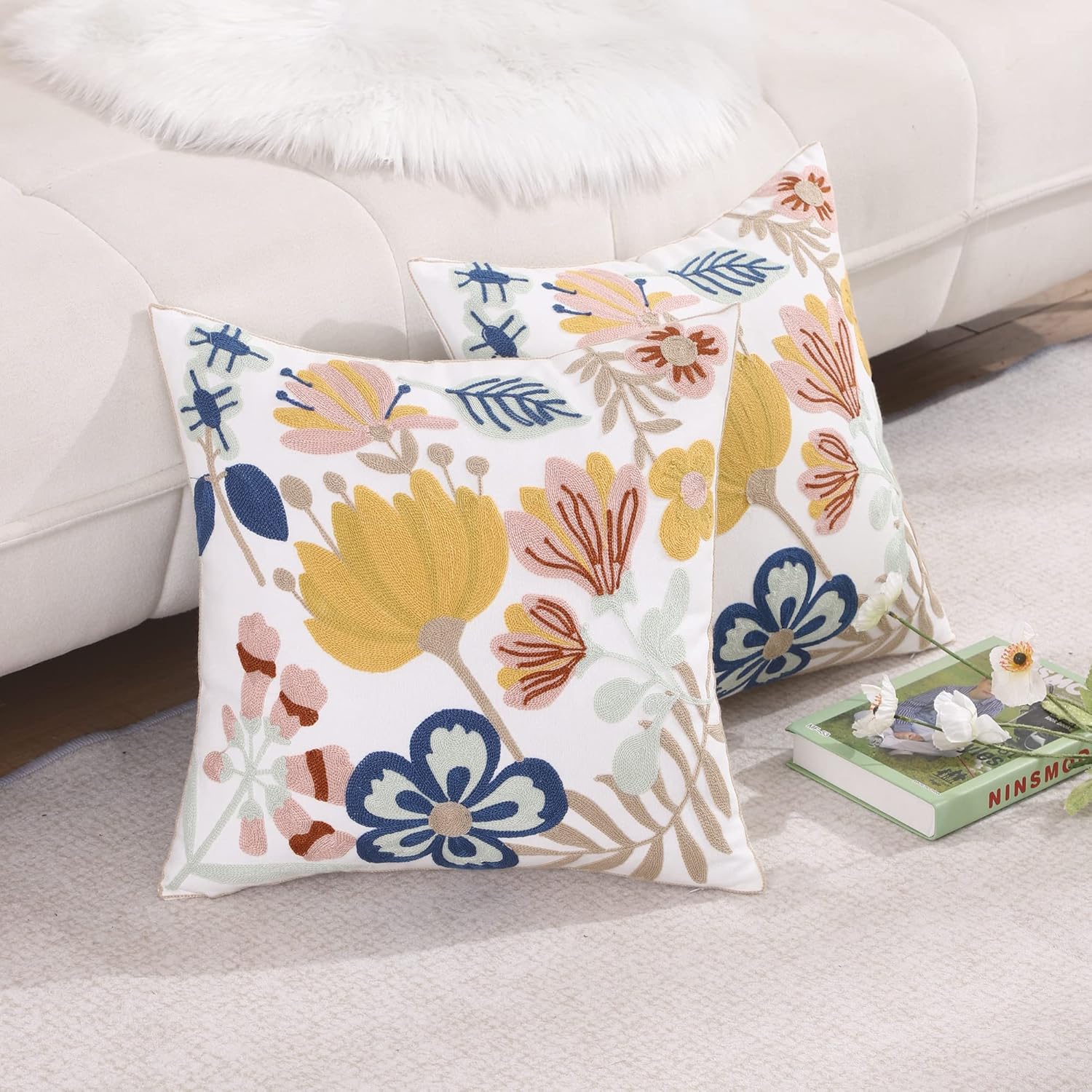 Holibeat Juego de 2 fundas de almohada con patrón floral bordado de primavera de 18 x 18 pulgadas, fundas de almohada para sofá, cama, sala de