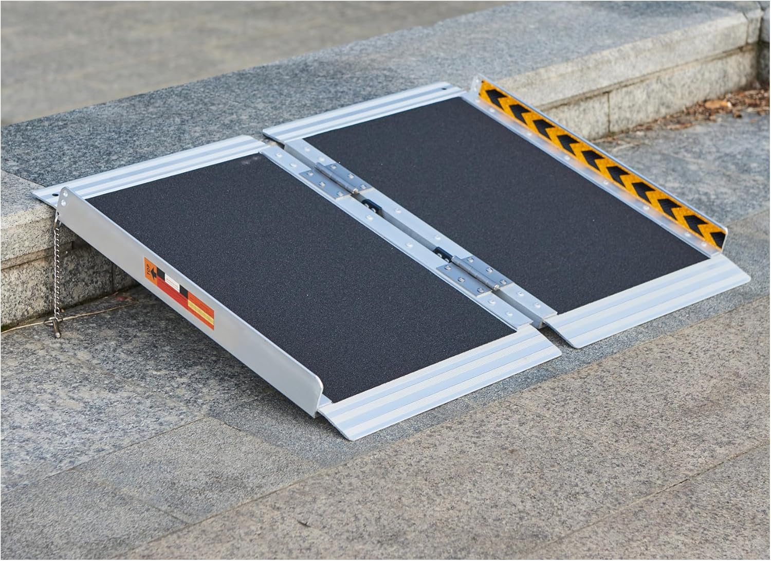 FACHNUO – Rampa portátil para silla de ruedas de 2 pies, rampas antideslizantes de aluminio para discapacitados con mango de 29.2 pulgadas de ancho