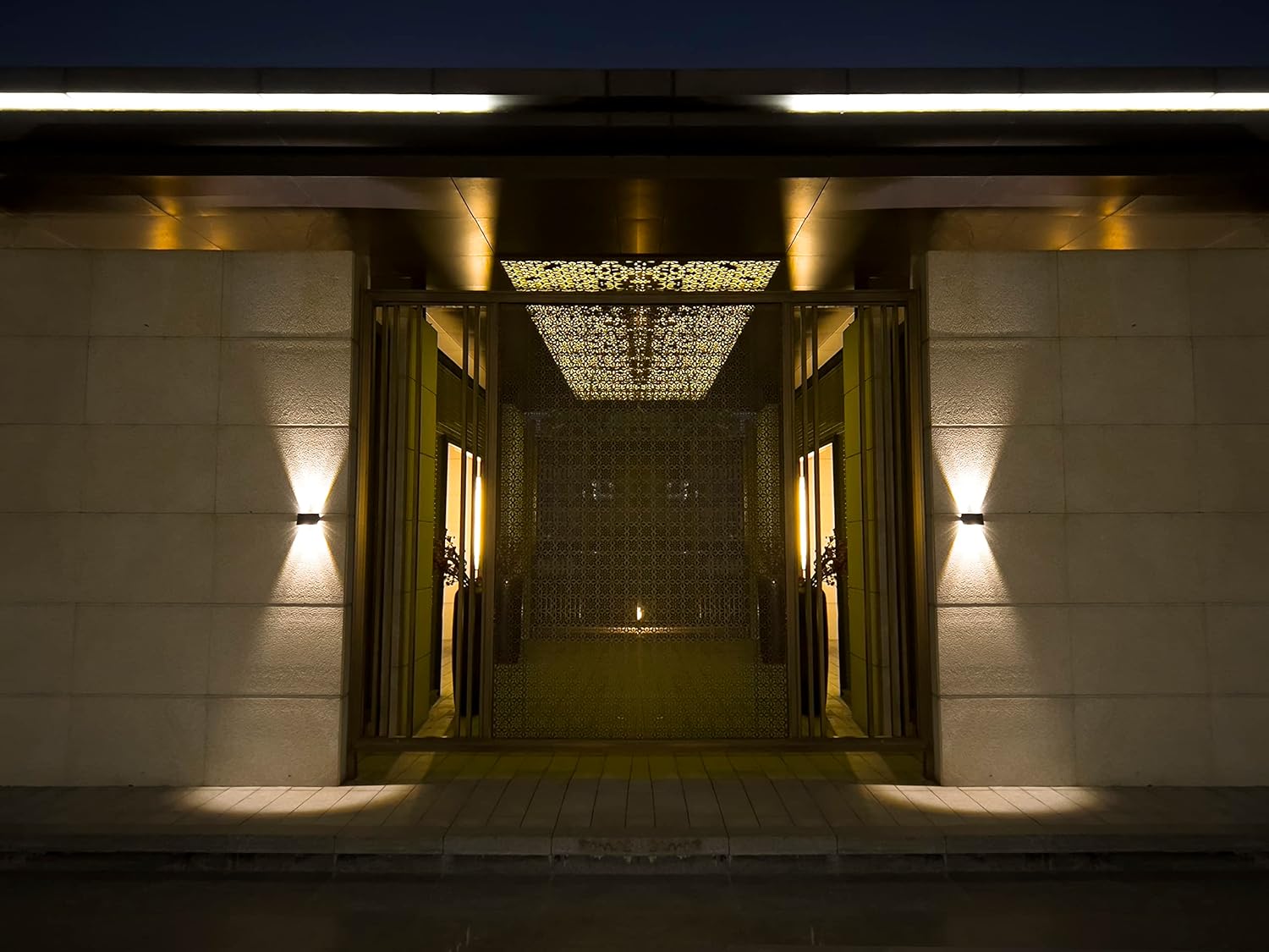 imasay Luces solares para iluminación exterior, arriba y abajo, luz solar para exteriores, dos modos de iluminación, encendidoapagado automático,