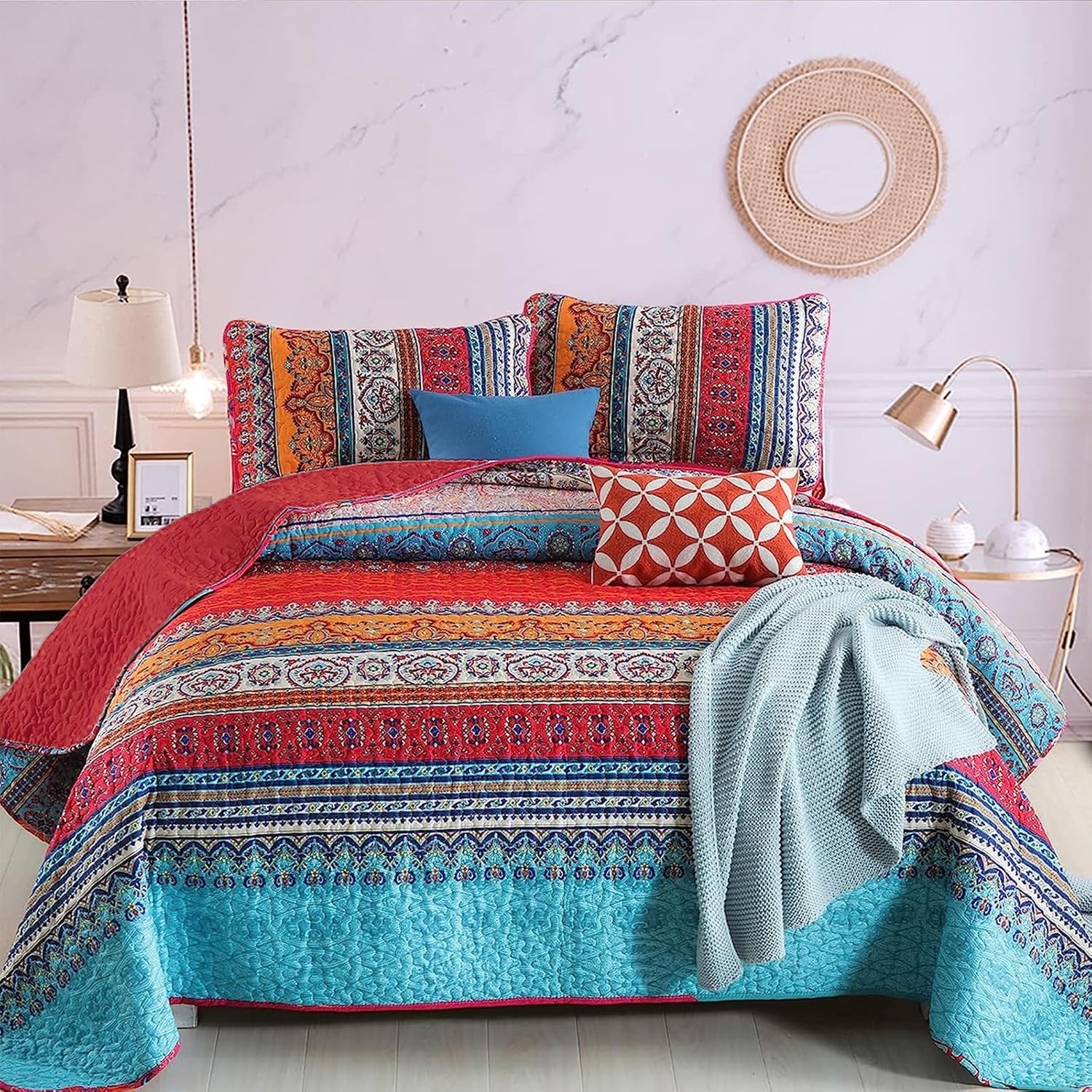 WONGS BEDDING Juego de edredón bohemio tamaño King, juego de colcha de 3 piezas de rayas rojas bohemias de microfibra ligera para todas las