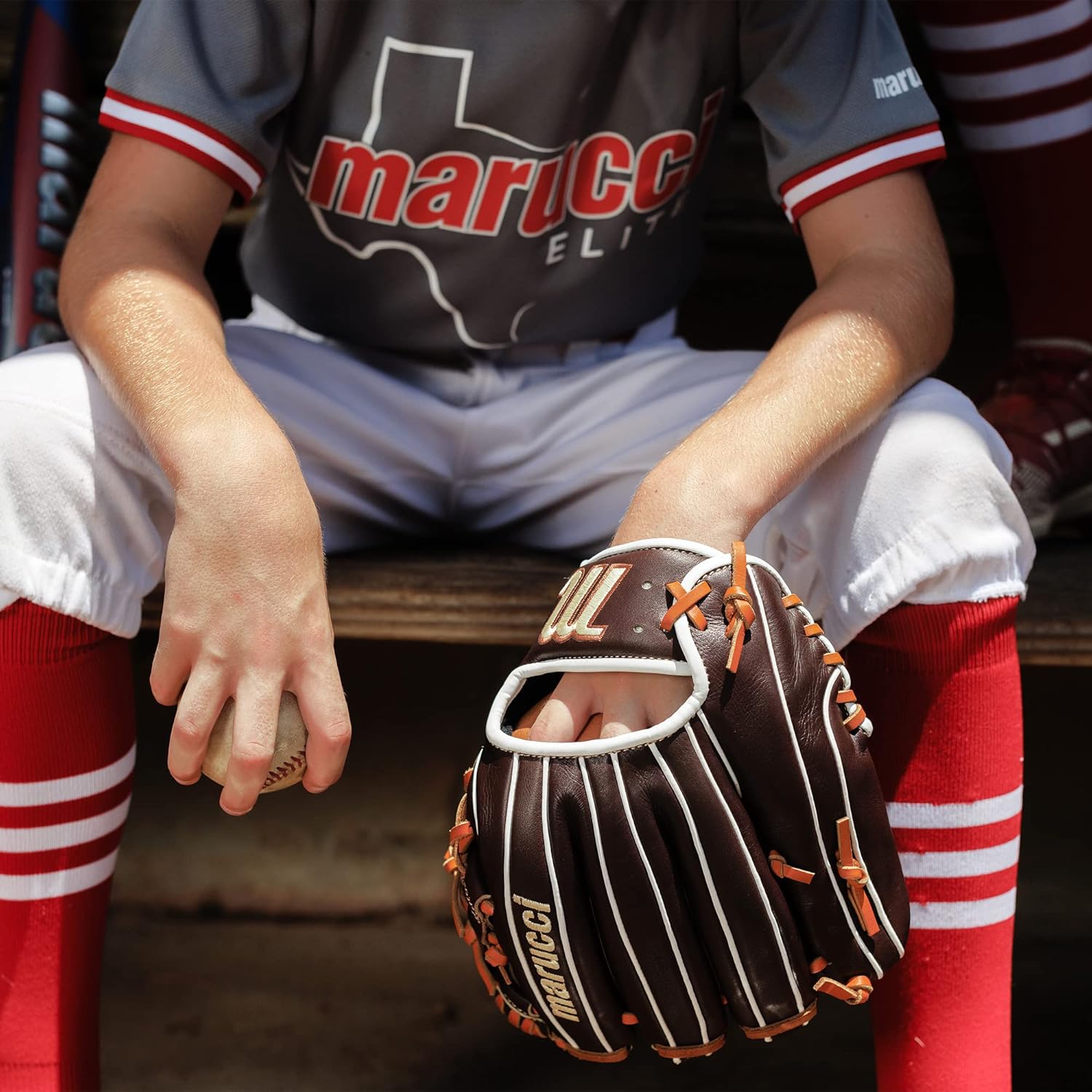 MARUCCI Krewe Serie de guantes de béisbol tipo M, 42A2 11.25 pulgadas I-Web para mano derecha