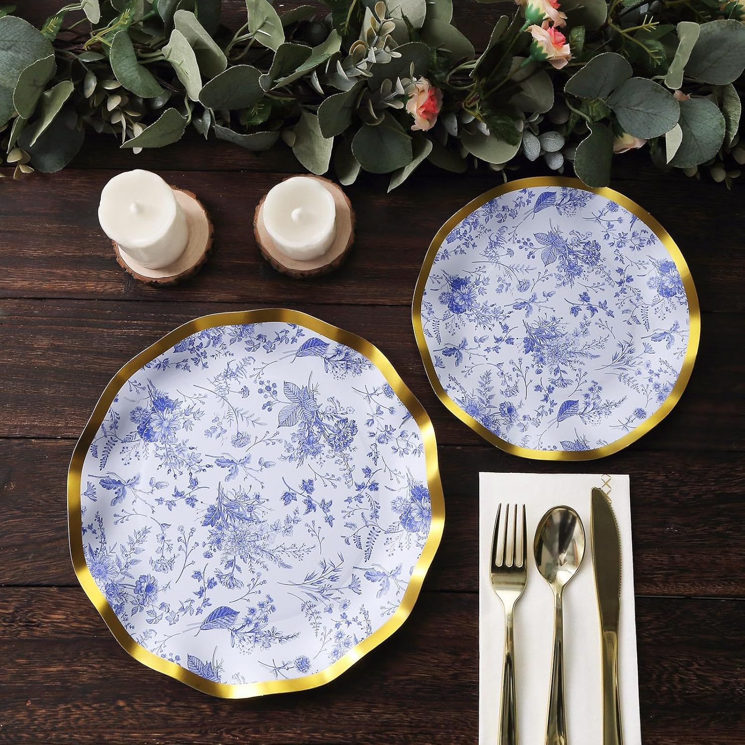 Efavormart – Paquete de 25 platos de postre de papel chinoiserie blanco y azul de 8 pulgadas con borde ondulado dorado, platos desechables redondos