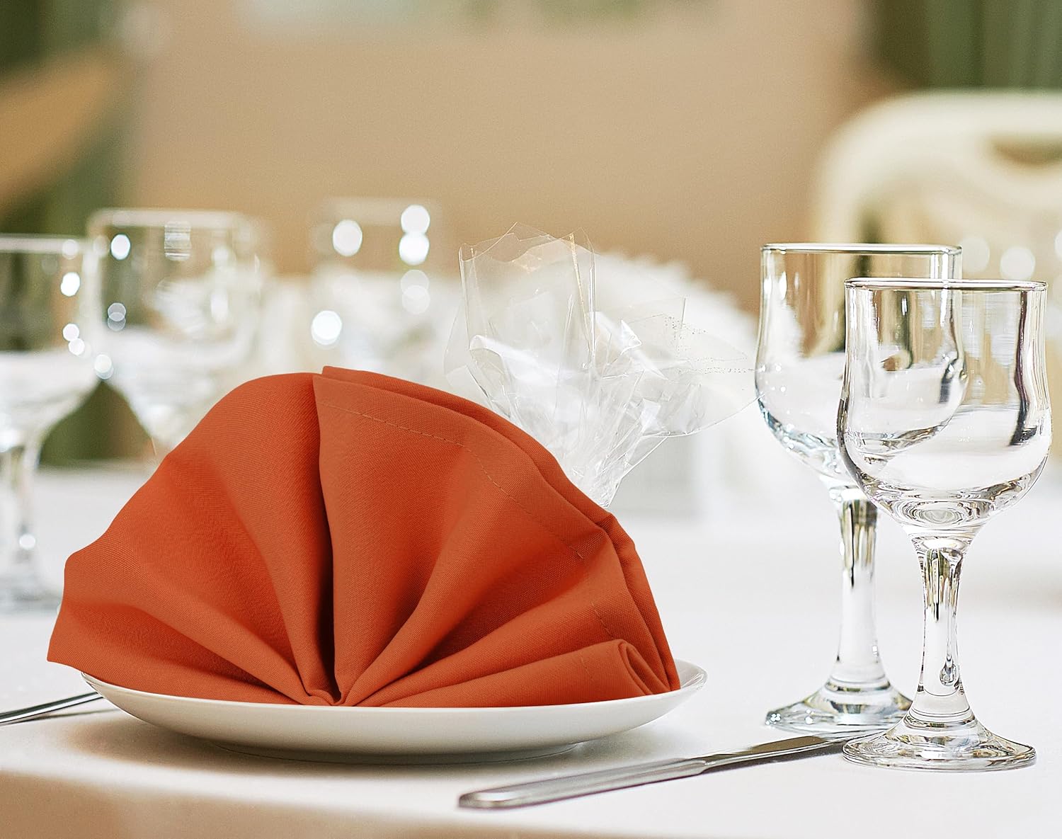 Utopia Home Paquete de 24 servilletas de tela de 18 x 18 pulgadas, servilletas de cena 100% poliéster con bordes dobladillos, servilletas lavables