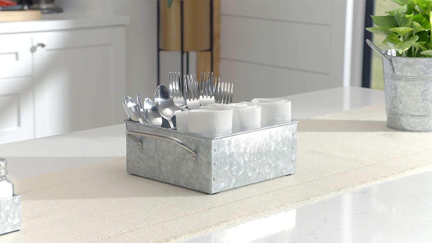 Walford Home Bandeja de almacenamiento de metal galvanizado  Carrito de mesa rústico de granja con asas  Caja dividida funcional y decorativa