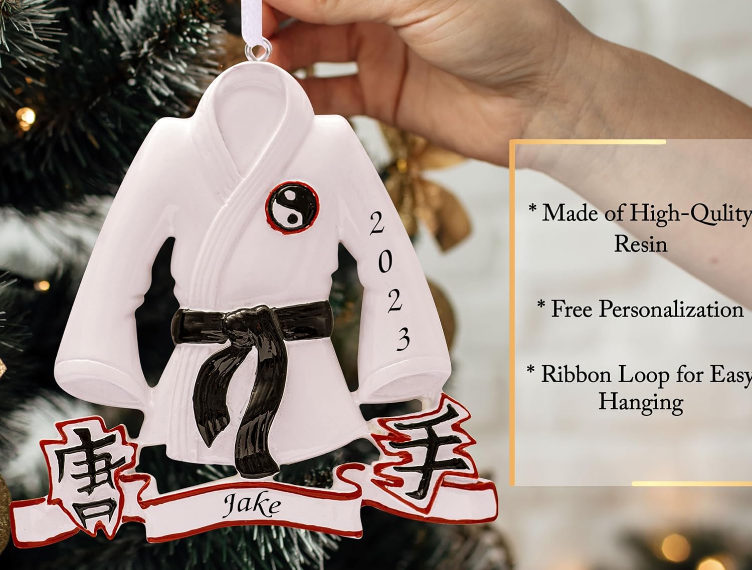 Adorno de Navidad personalizado de karate 2023  Personalización gratuita  Chaqueta de karate personalizada con cinturón negro para el árbol de
