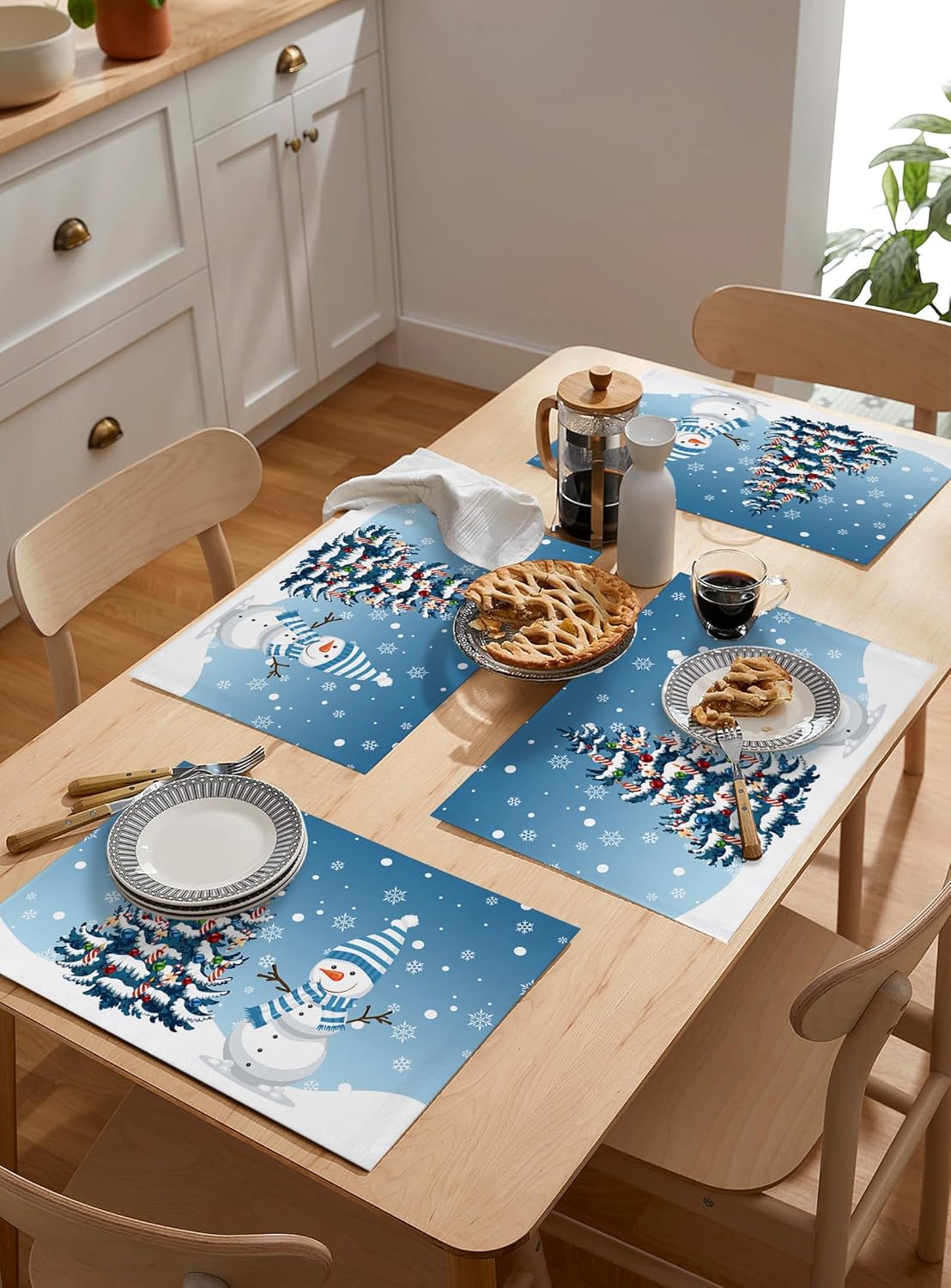Juego de 6 manteles individuales de Navidad, diseño de árbol de Navidad, diseño de muñeco de nieve azul degradado, copos de nieve para mesa de