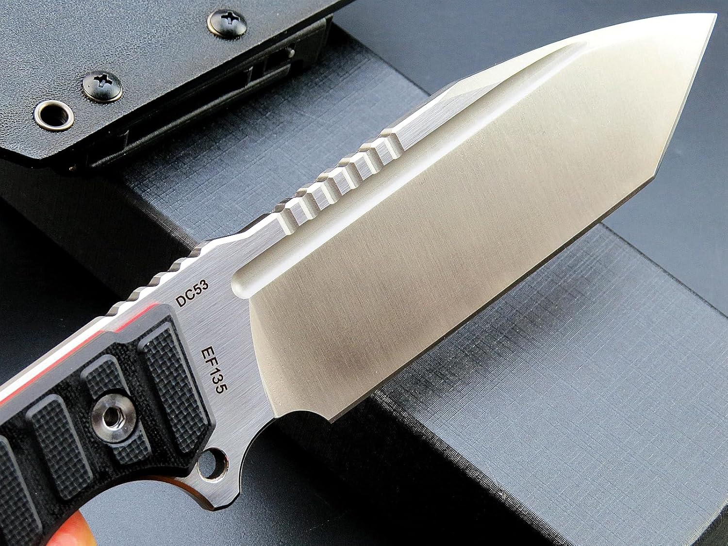 Eafengrow EF135 Cuchillo de hoja fija DC53 Hoja de acero G10 Mango Full Tang Heavy Duty EDC Cuchillos rectos para trabajar en el campo, camping,