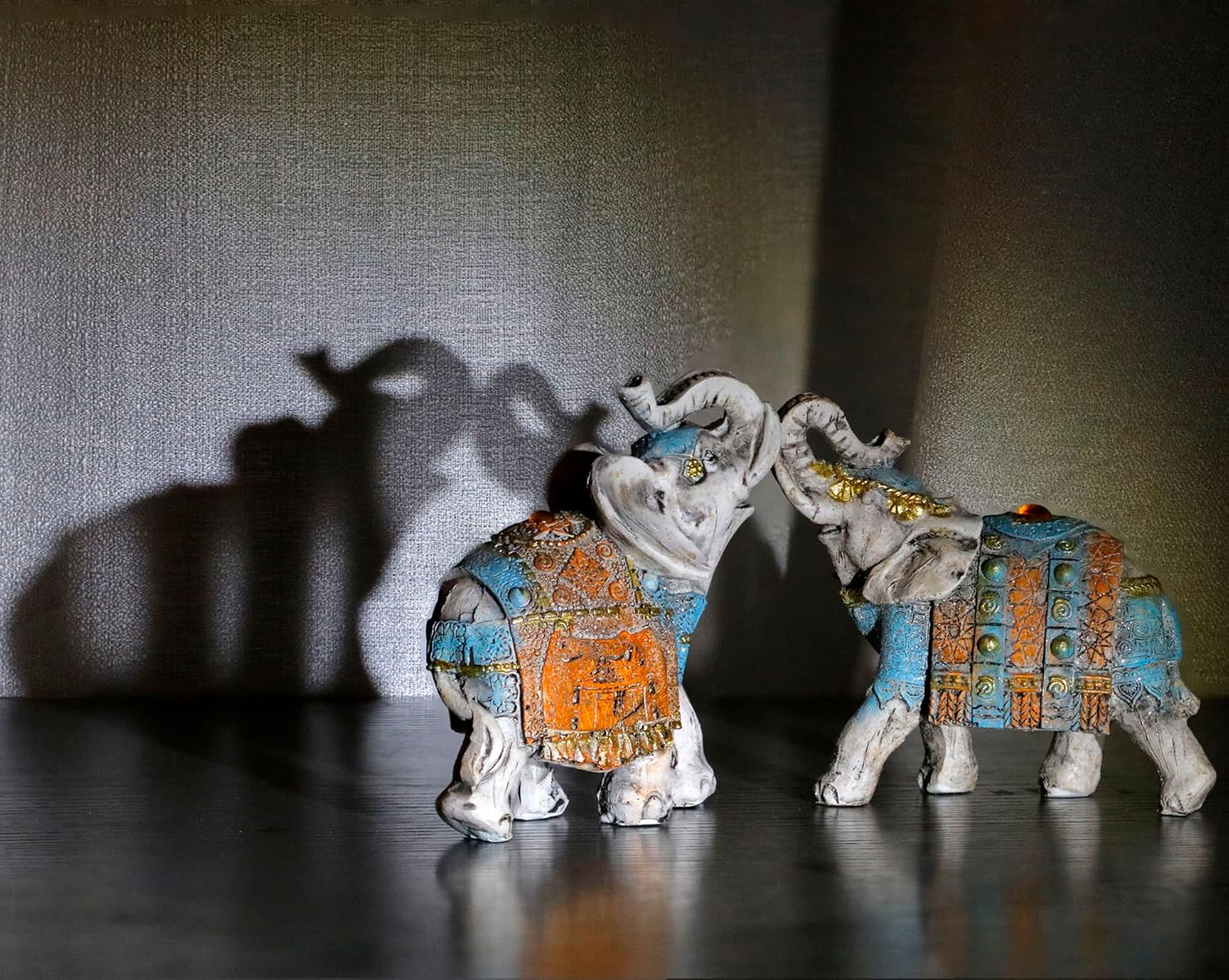 2 figuras coleccionables de elefante con tronco hacia arriba, estatuas perfectas para decoración del hogar, estatua de elefante africano regalo