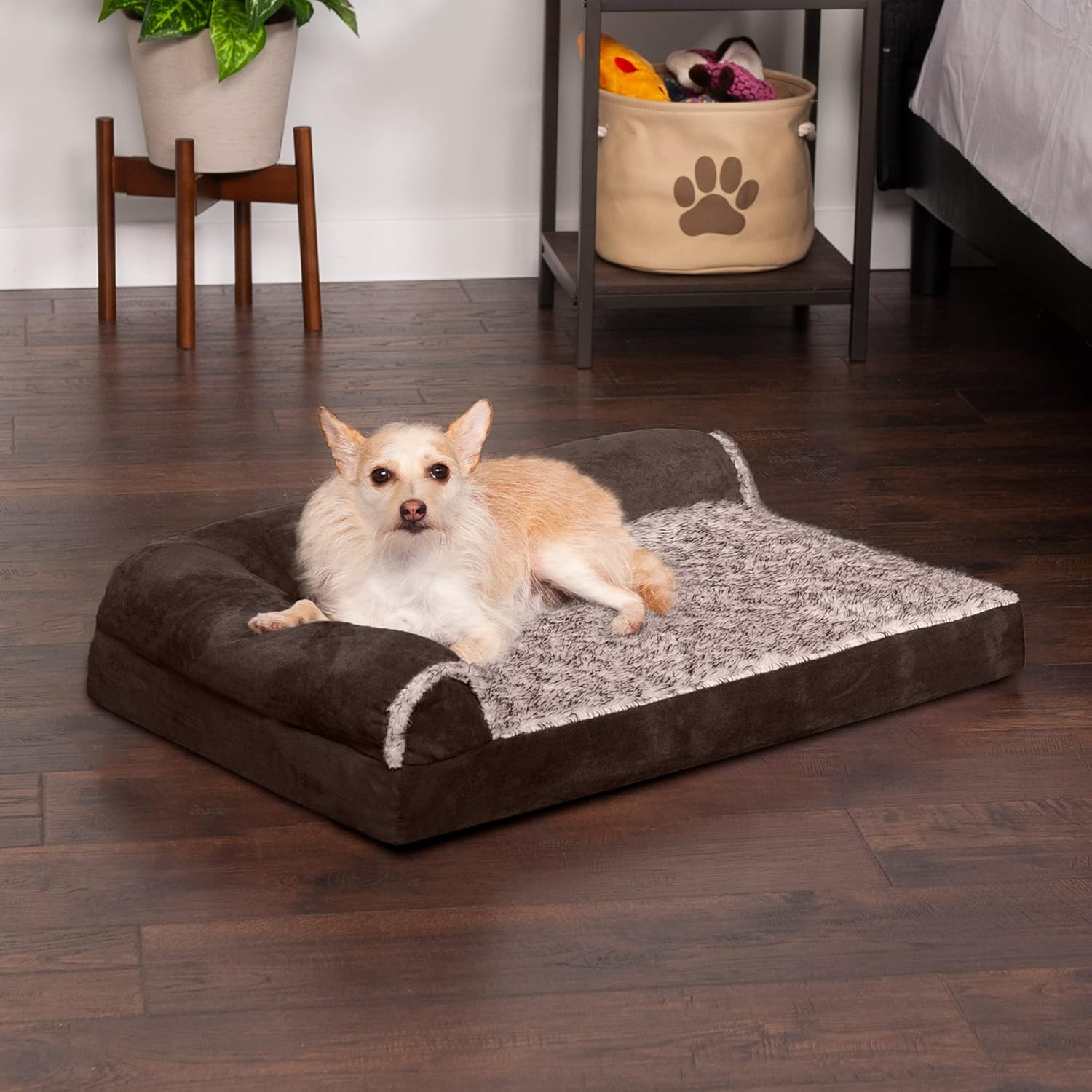 Furhaven – Cama ortopédica de espuma para perros, de piel sintética y gamuza, en forma de L, en dos tonos, estilo caja de huevos, espresso, talla M