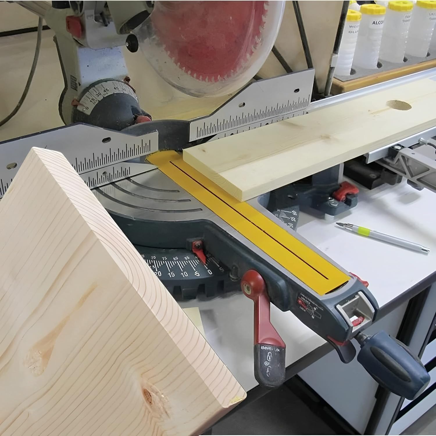 FastCap Cinta de cero espacio libre de 2 x 16 pulgadas, reducción de desgarro, herramienta de alineación perfecta para sierras ingletadorasde mesa,