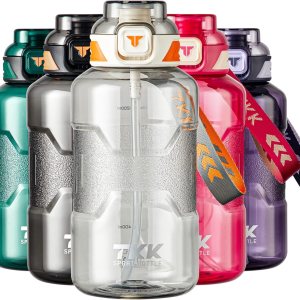 TKK Botella de agua deportiva de 50 onzas, botella de agua de medio galón con pajilla, botella de agua de plástico de gran capacidad, apta para TKK Botella de agua deportiva de 50 onzas, botella de agua de medio galón con pajilla, botella de agua de plástico de gran capacidad, apta para