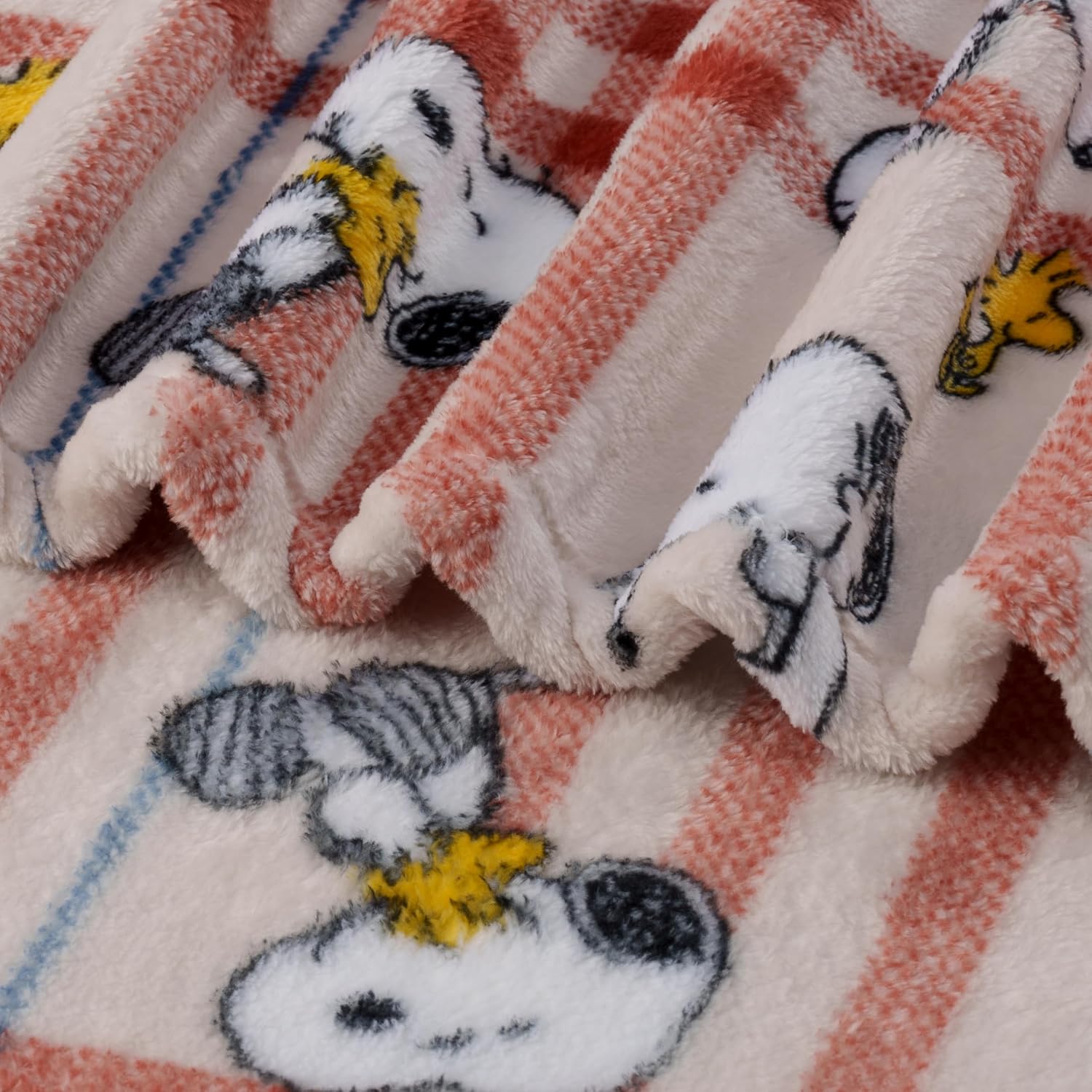 Berkshire Blanket Peanuts VelvetLoft – Manta de felpa de Snoopy con bonito personaje, diseño de Snoopy de cacahuetes y Woodstock a cuadros de