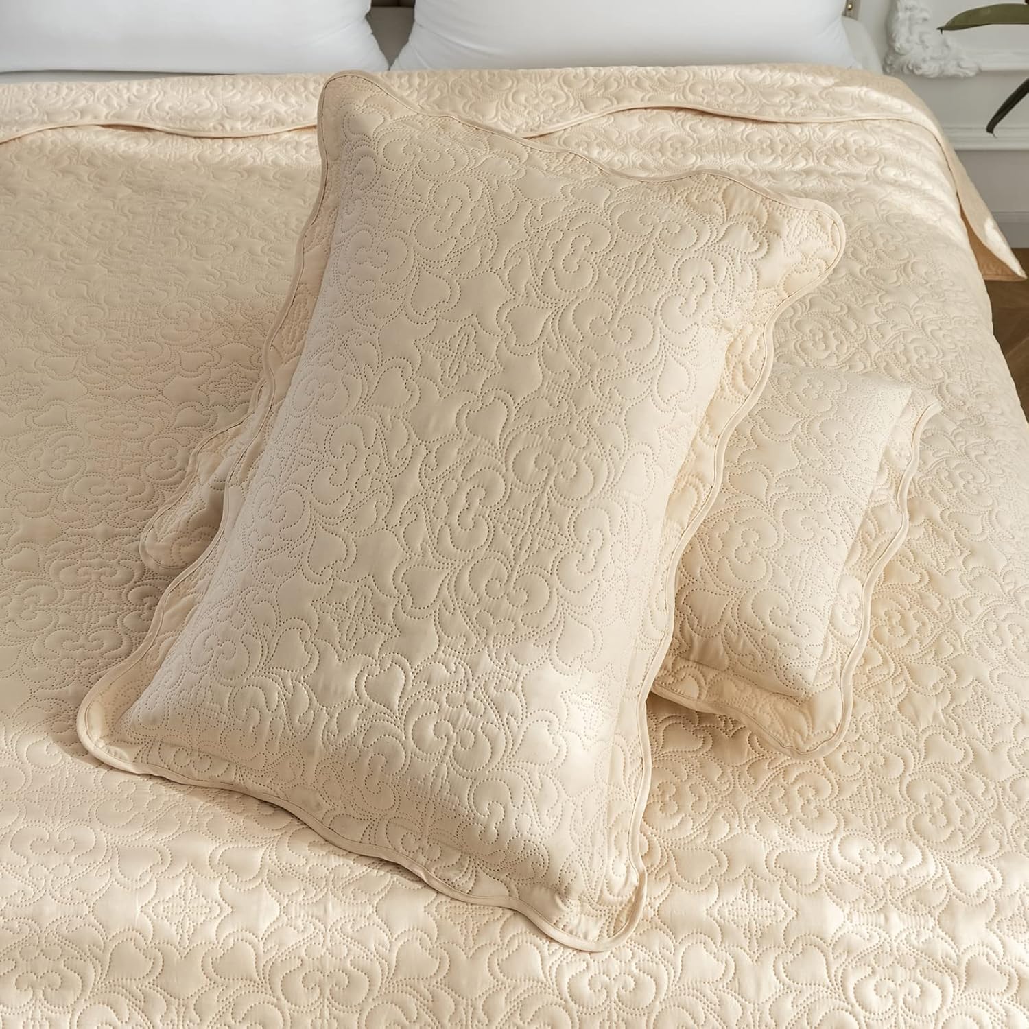 Juego de edredón de 3 piezas tamaño King, colcha de verano suave y ligera, colcha reversible de microfibra para todas las estaciones, beige, patrón