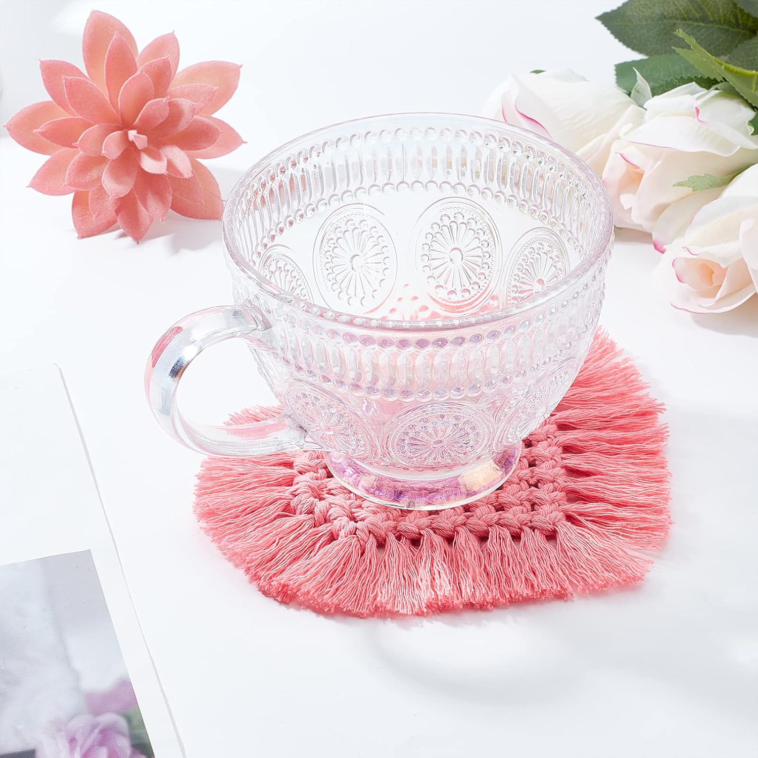WEBEEDY Kit de macramé, juego de posavasos de macramé con forma de corazón, 4 piezas de macramé bohemio para bebidas absorbentes