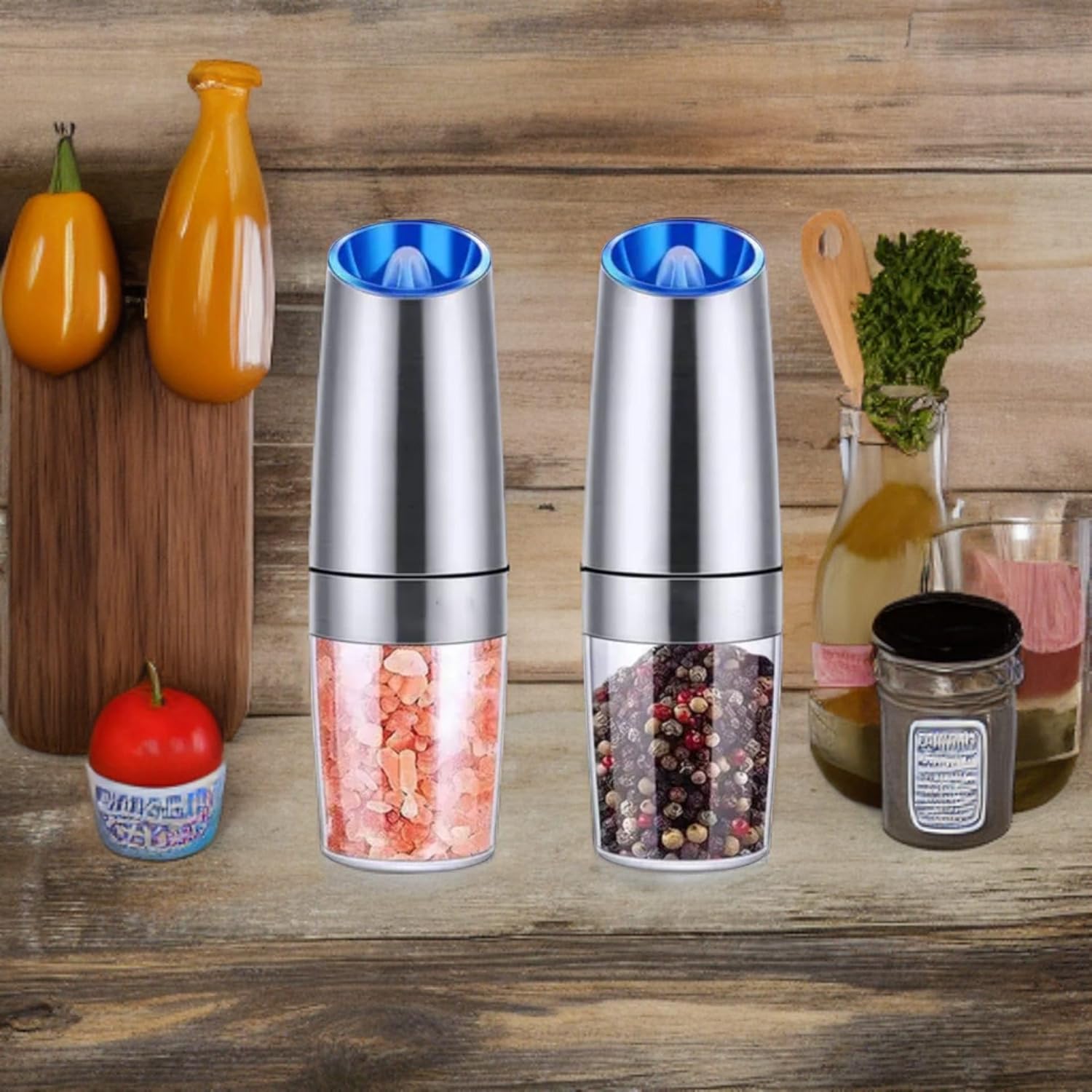 Juego de 2 molinillos eléctricos y automáticos de sal y pimienta de acero inoxidable con luz LED azul. Molinillo activado por gravedad para