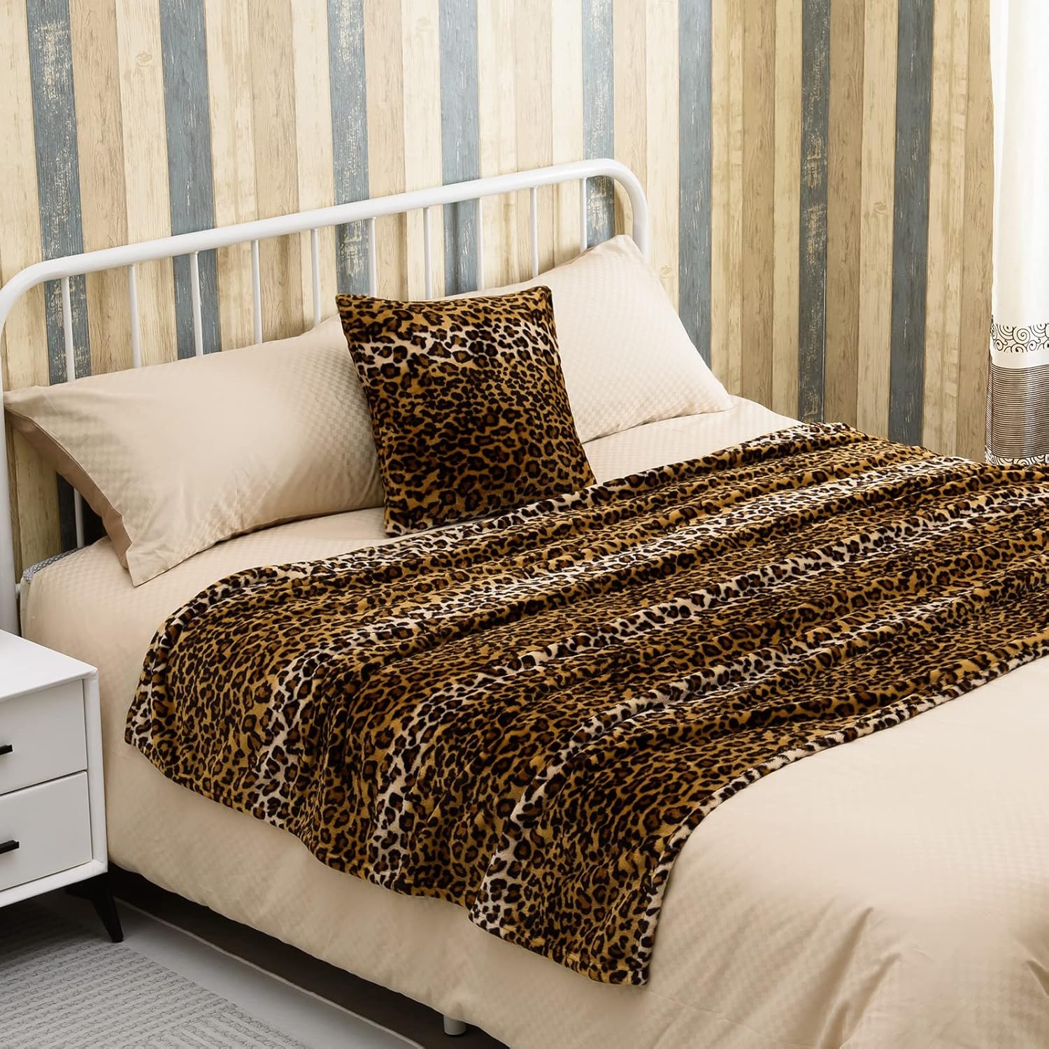 Manta de franela de forro polar con estampado de leopardo (50 x 71 pulgadas) con funda de almohada (18 x 18 pulgadas), manta de cama de doble cara
