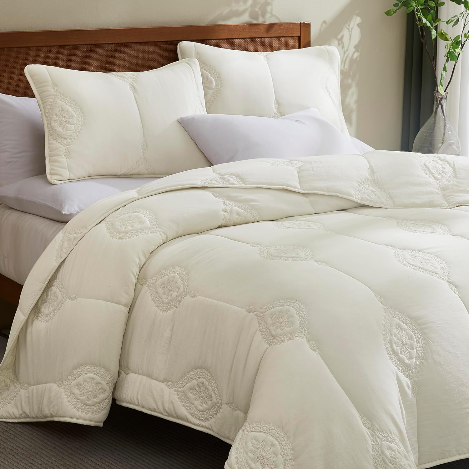 Juego de edredón de tamaño California California King de gran tamaño con fundas de almohada, juego de ropa de cama ligero de microfibra suave y