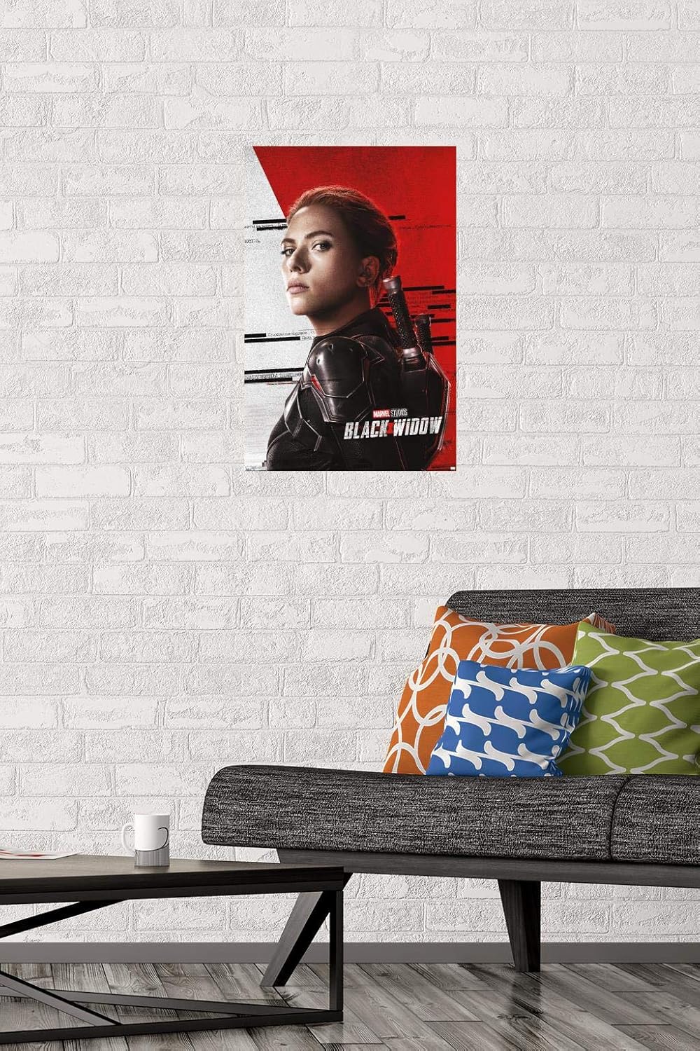Trends International Marvel Cinematic Universe – Póster de pared con pose de Black Widow, 14.725 x 22.375 pulgadas, versión premium sin marco