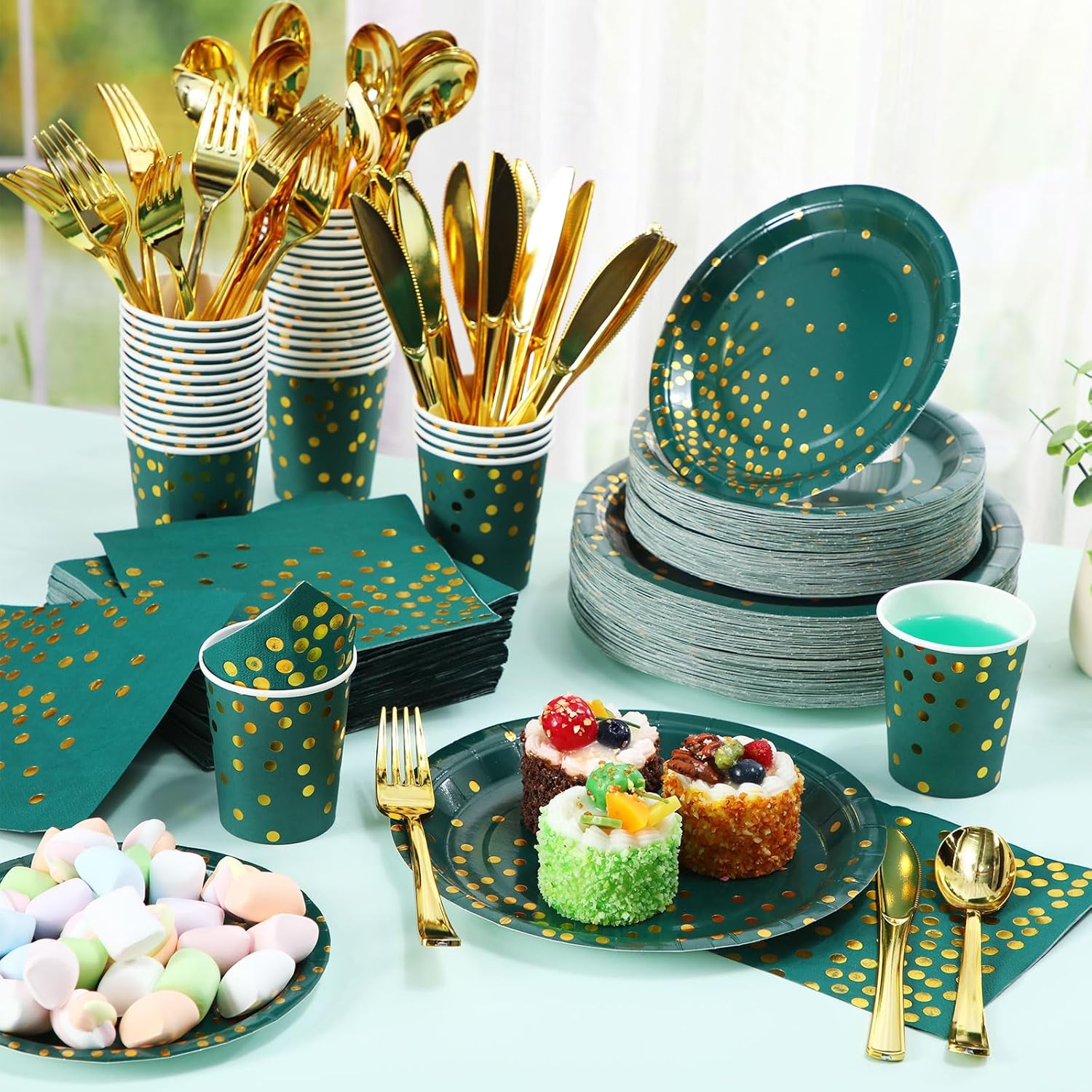 560 piezas de suministros de fiesta verde oscuro y dorado para 80 invitados, juegos de vajilla desechables, platos de papel verde, servilletas,