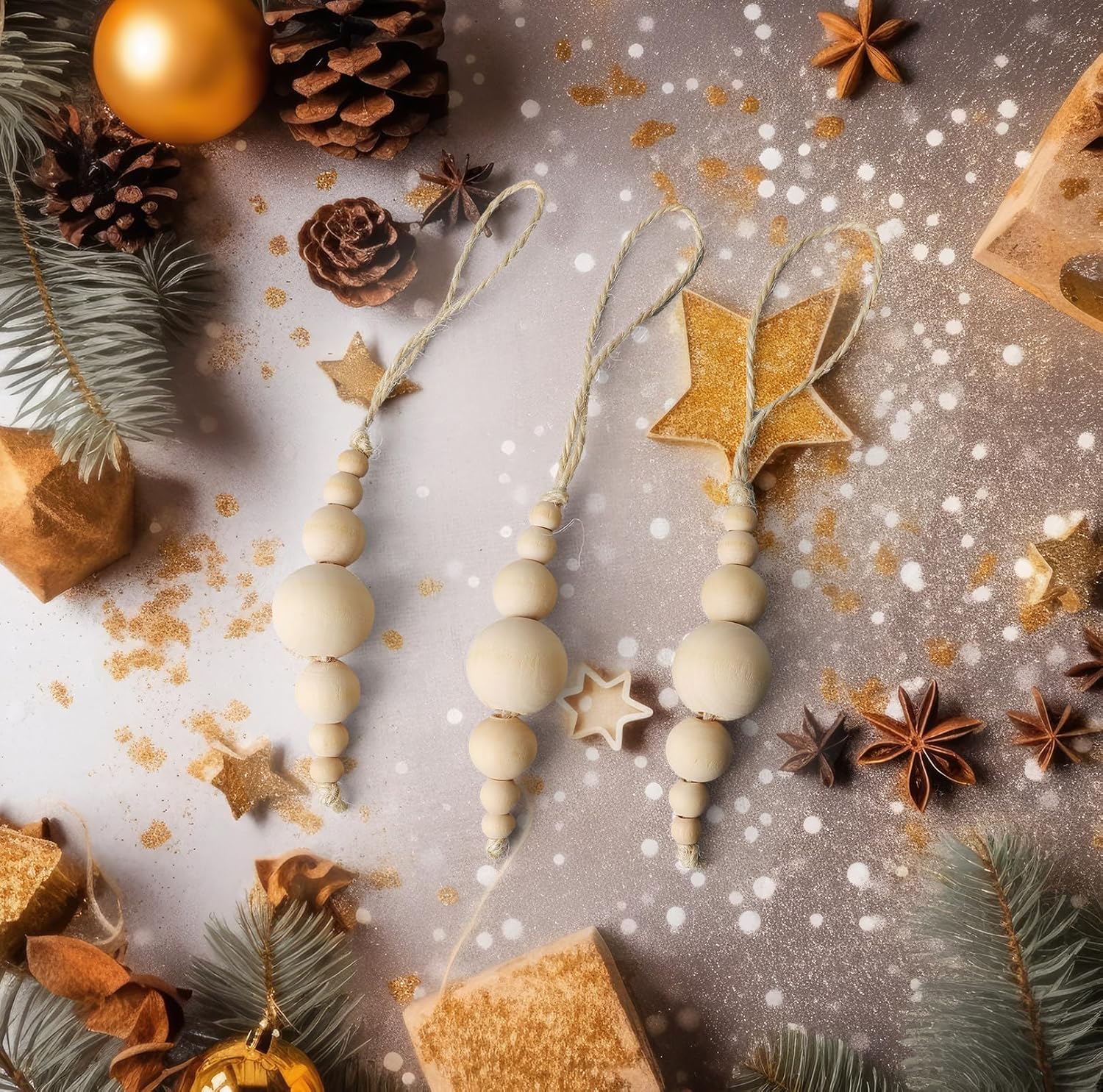 36 borlas de cuerda de yute de Navidad con 7 cuentas de madera, borlas de yute para manualidades, adornos colgantes de cuentas de madera natural,