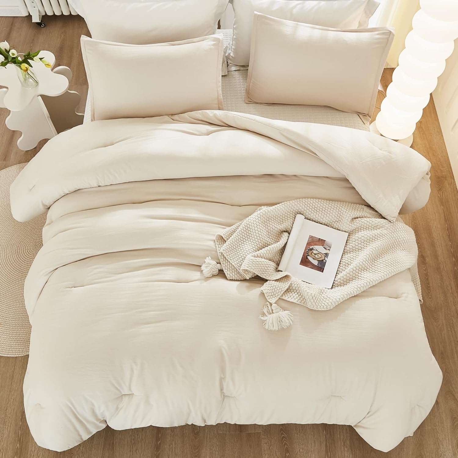 Litanika Edredón de tamaño King, color beige, juego de ropa de cama y colecciones bohemias ligeras de 3 piezas, edredón de plumón alternativo para