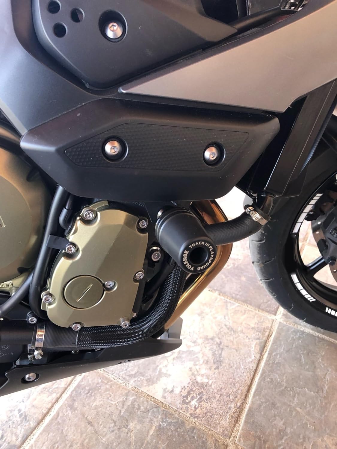 Motorcycle CNC Falling Protection Frame Slider Fairing Guard Anti Crash Pad Protector for XJ6 XJ6N XJ6N Falling Protector (Color  Black)