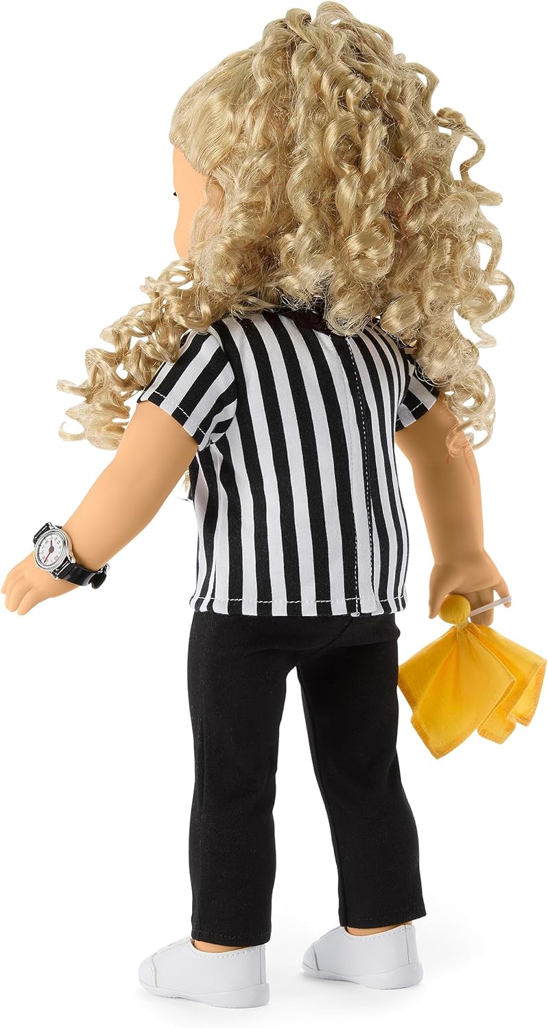 American Girl Truly Me – Traje de árbitro de muñeca de 18 pulgadas con silbato con cable, reloj de pulsera e bandera de penalti, para mayores de 6