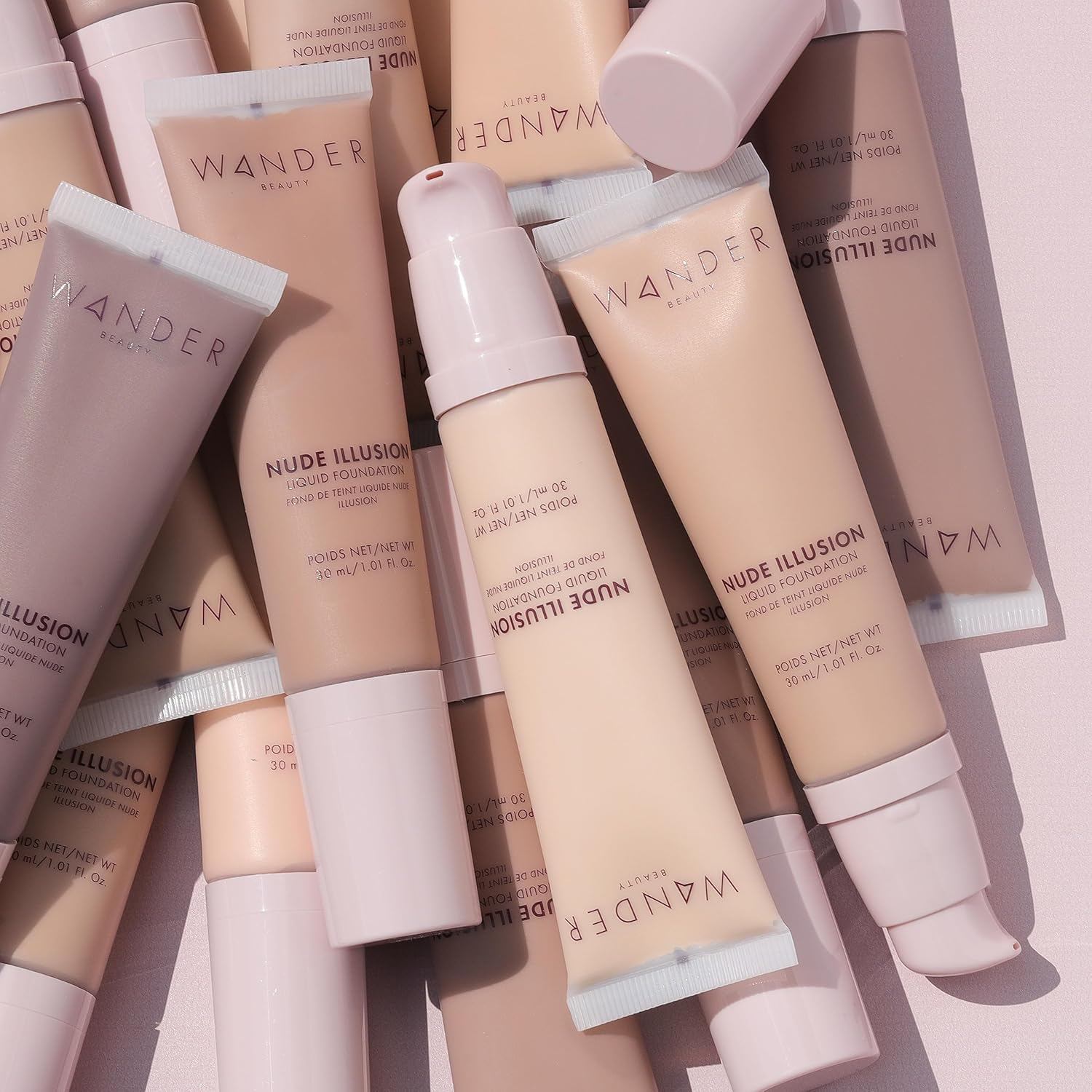 Wander Beauty Base líquida Nude Illusion, ligera, de cobertura media a completa, maquillaje natural con vitamina E y macadamia, acabado de piel